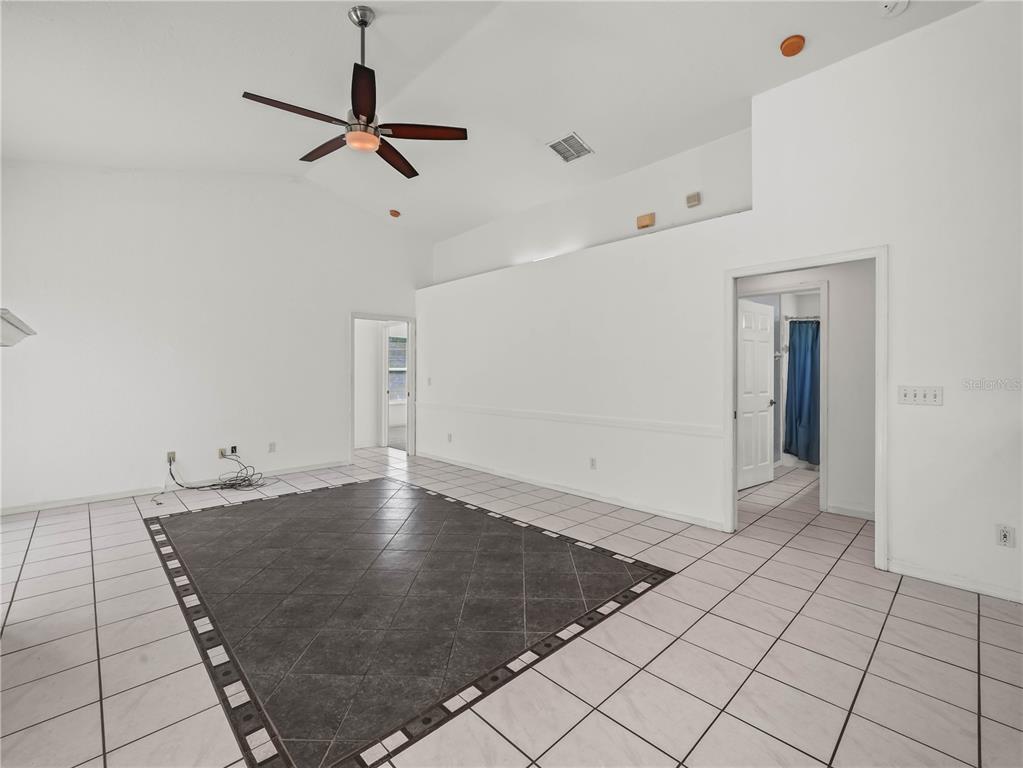 Plant City, Florida, 33566, United States, 5 Bedrooms Bedrooms, ,3 BathroomsBathrooms,Residential,For Sale,1892760