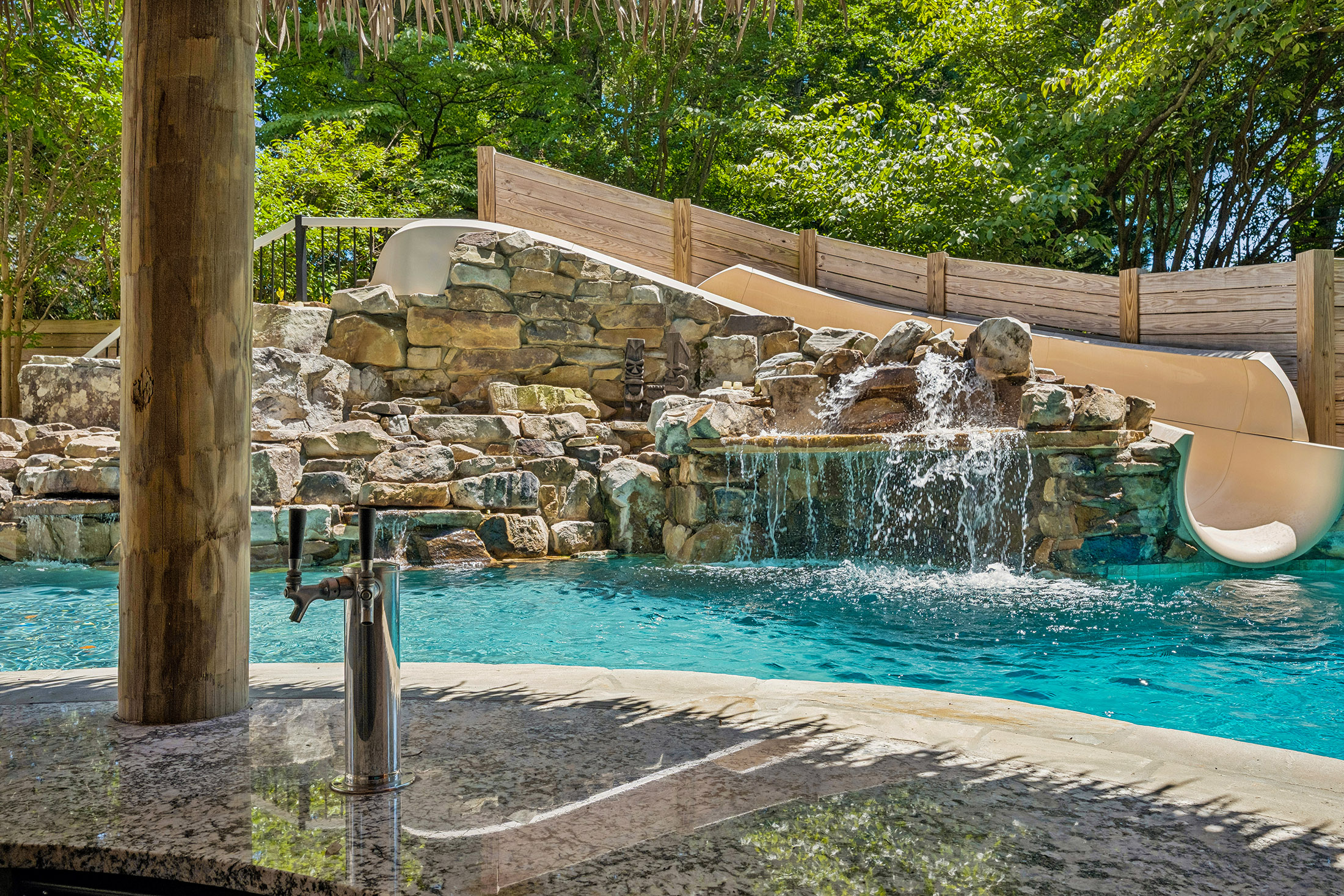  Resort-Inspired Retreat in the Heart of Virginia Highland - 物件實景