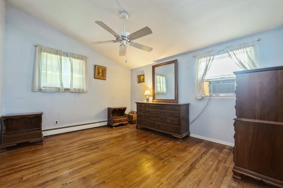 Lindenhurst, New York, 11757, United States, 4 Bedrooms Bedrooms, ,2 BathroomsBathrooms,Residential,For Sale,1906737