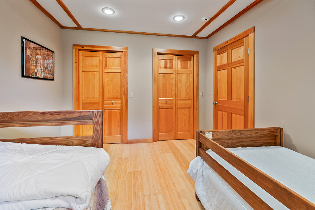 Smithfield, Maine, 04978, United States, 3 Bedrooms Bedrooms, ,4 BathroomsBathrooms,Residential,For Sale,1934236