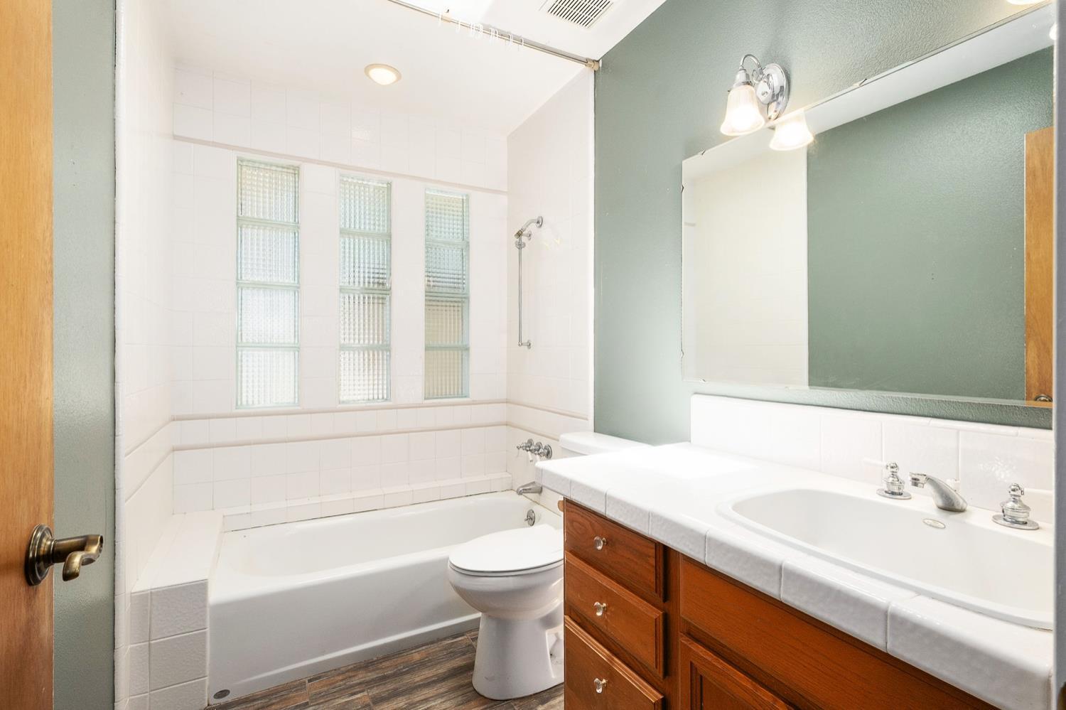 Raymond, California, 93653, United States, 3 Bedrooms Bedrooms, ,3 BathroomsBathrooms,Residential,For Sale,1977626