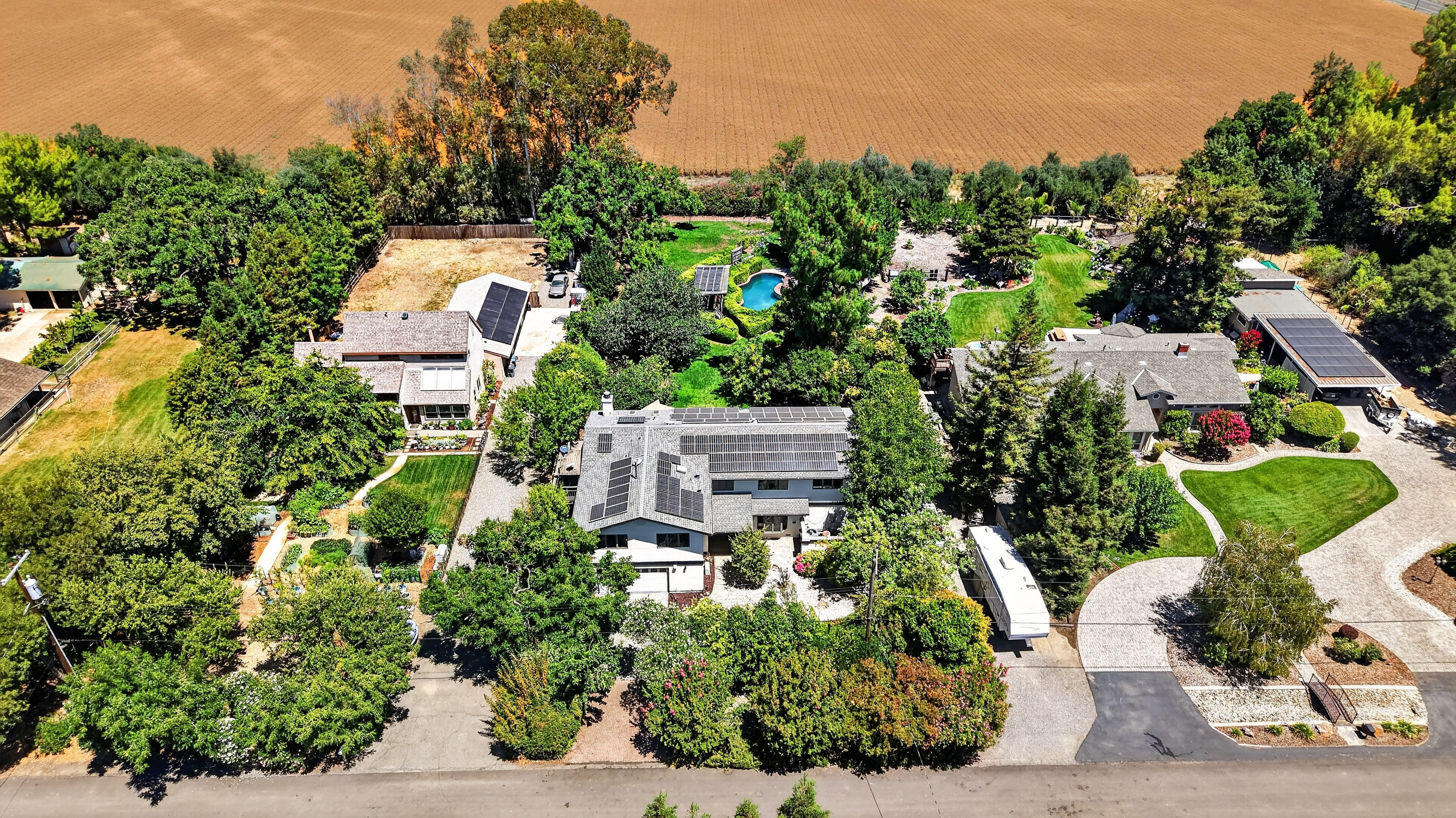  39870 Sharon Avenue, Davis, CA 95616 - 物件實景