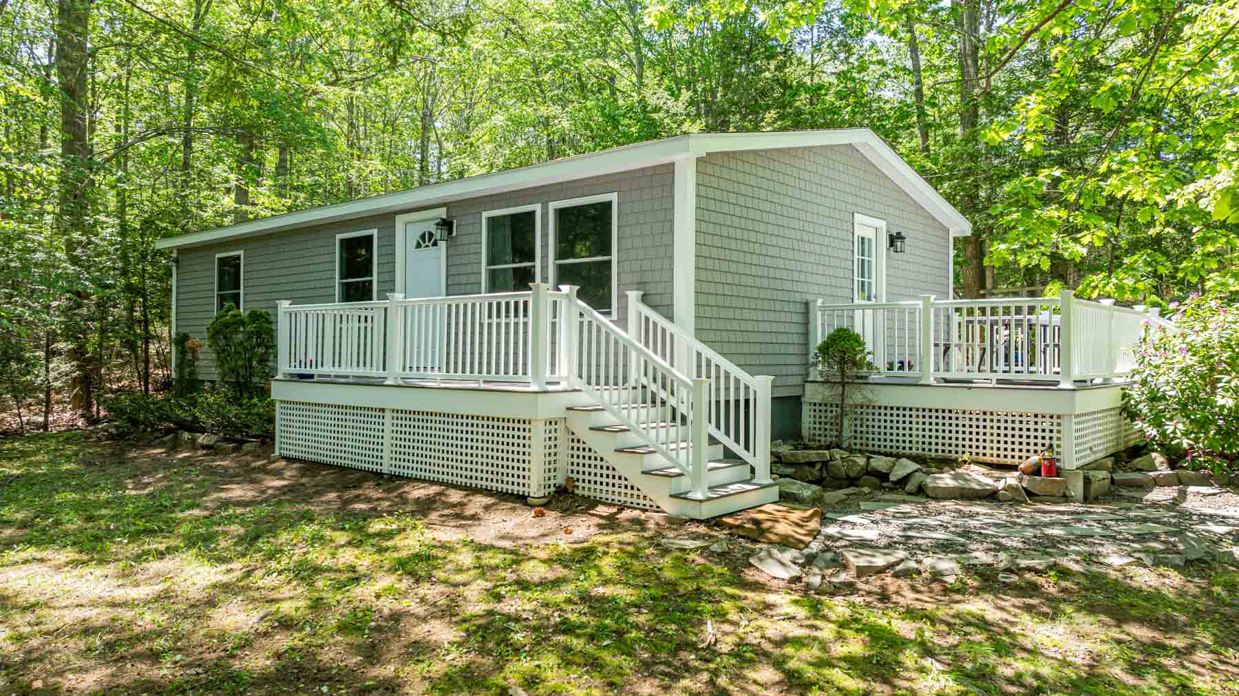 York, Maine, 03909, United States, 3 Bedrooms Bedrooms, ,1 BathroomBathrooms,Residential,For Sale,1965511