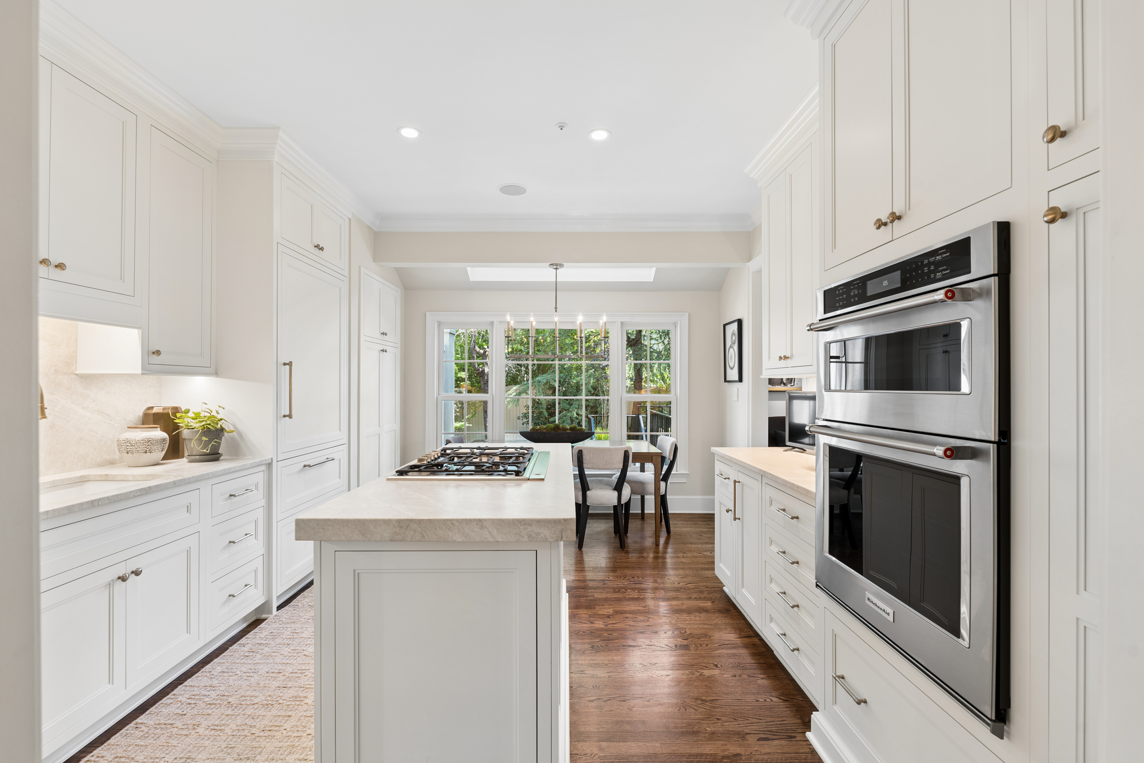  Carefully Curated End Unit Townhome in the Heart of Brookhaven - 物件實景