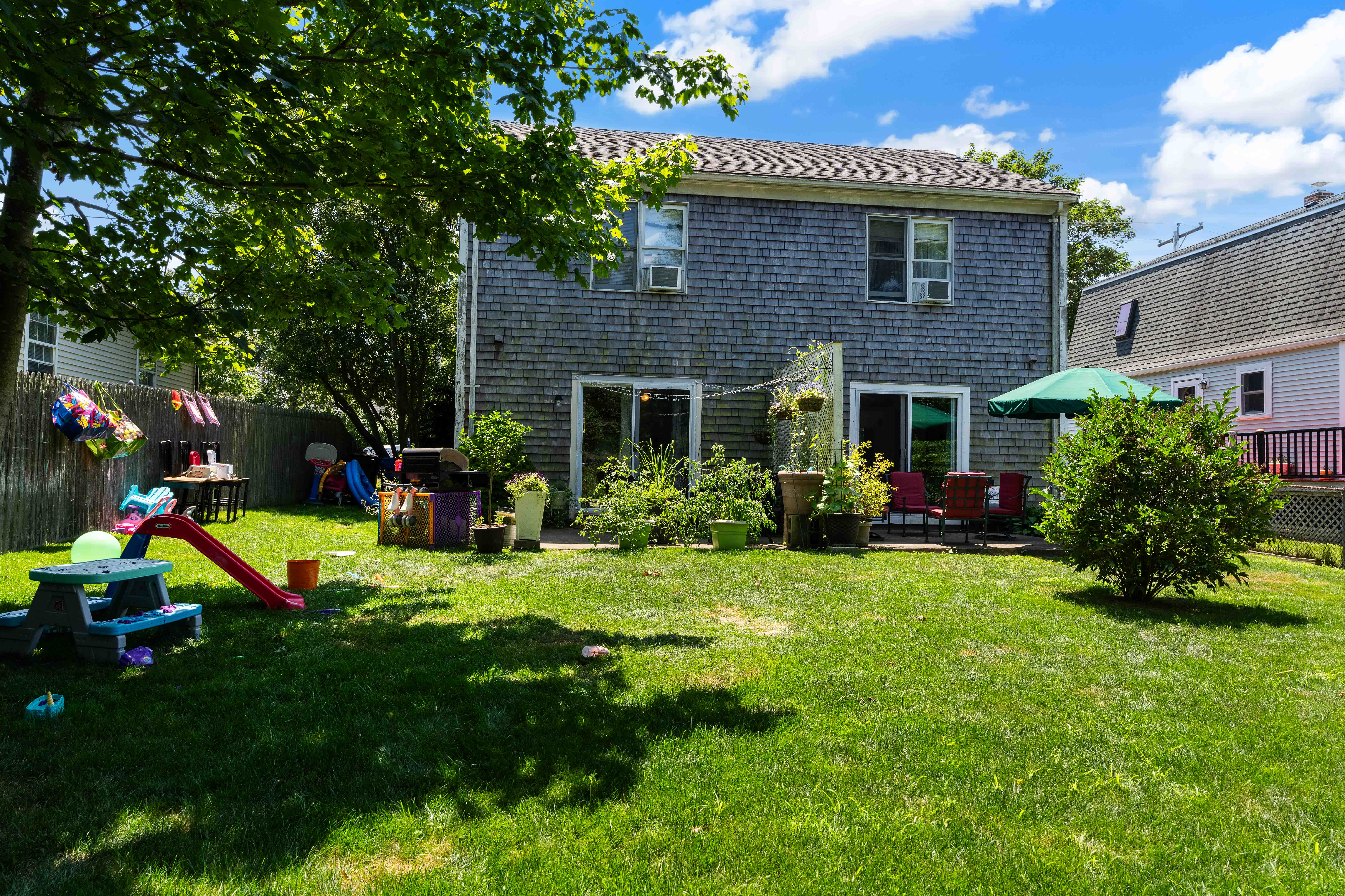 Newport, Rhode Island, 02840, United States, 4 Bedrooms Bedrooms, ,4 BathroomsBathrooms,Residential,For Sale,1904331