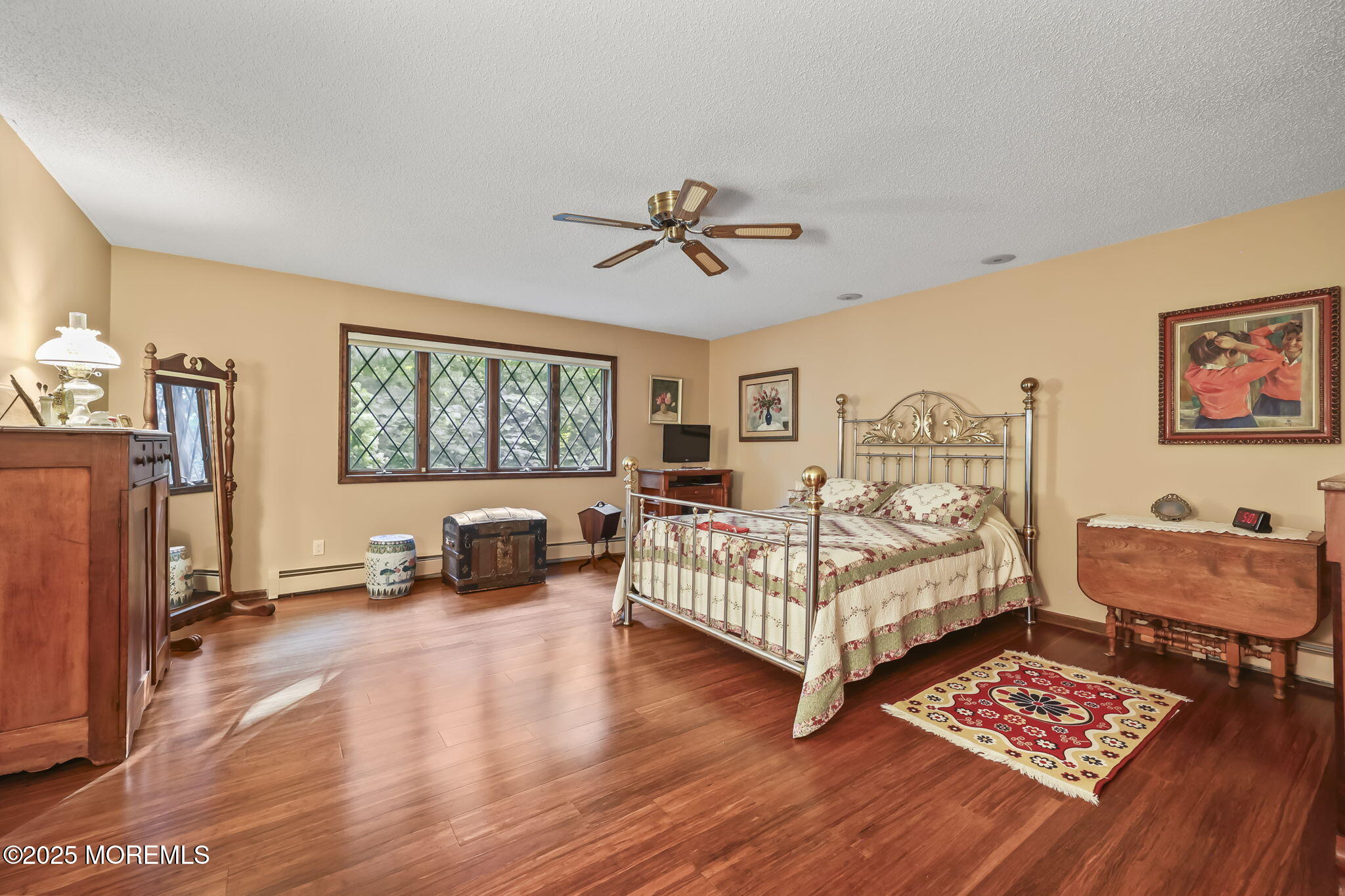 Manalapan, New Jersey, 07726, United States, 3 Bedrooms Bedrooms, ,3 BathroomsBathrooms,Residential,For Sale,1940205