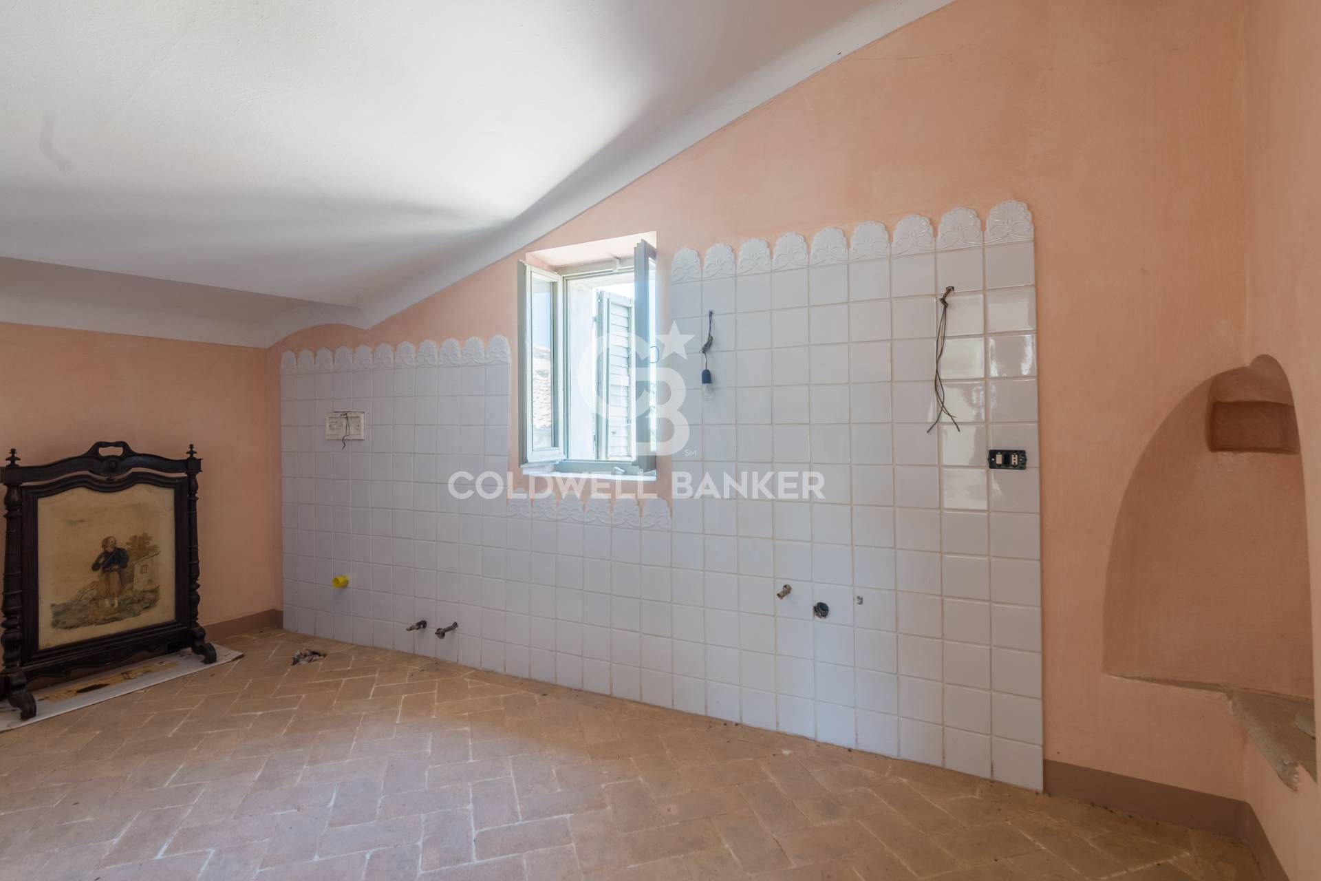 Mondaino, Rimini, 47040, IT, 10 Bedrooms Bedrooms, ,4 BathroomsBathrooms,Residential,For Sale,1890233