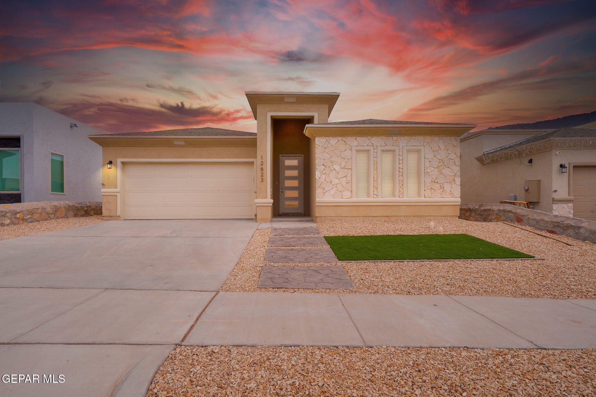 Shayna Deanne Ct, El Paso, TX 79928