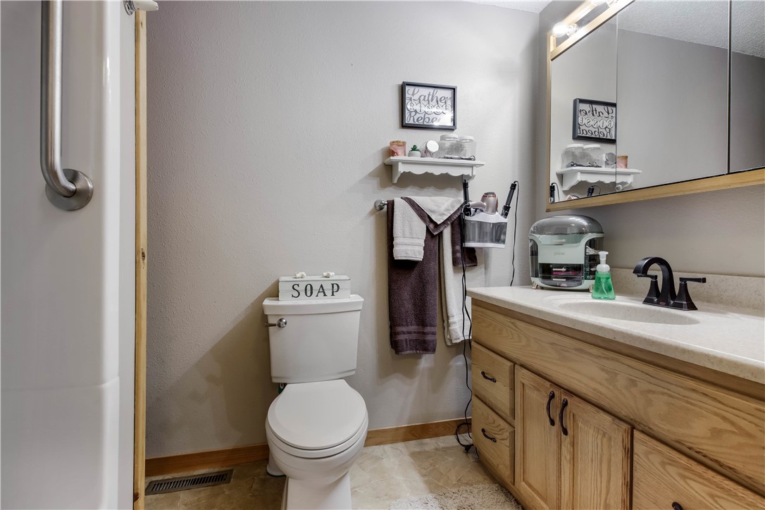 Chetek, Wisconsin, 54728, United States, 2 Bedrooms Bedrooms, ,2 BathroomsBathrooms,Residential,For Sale,1939272