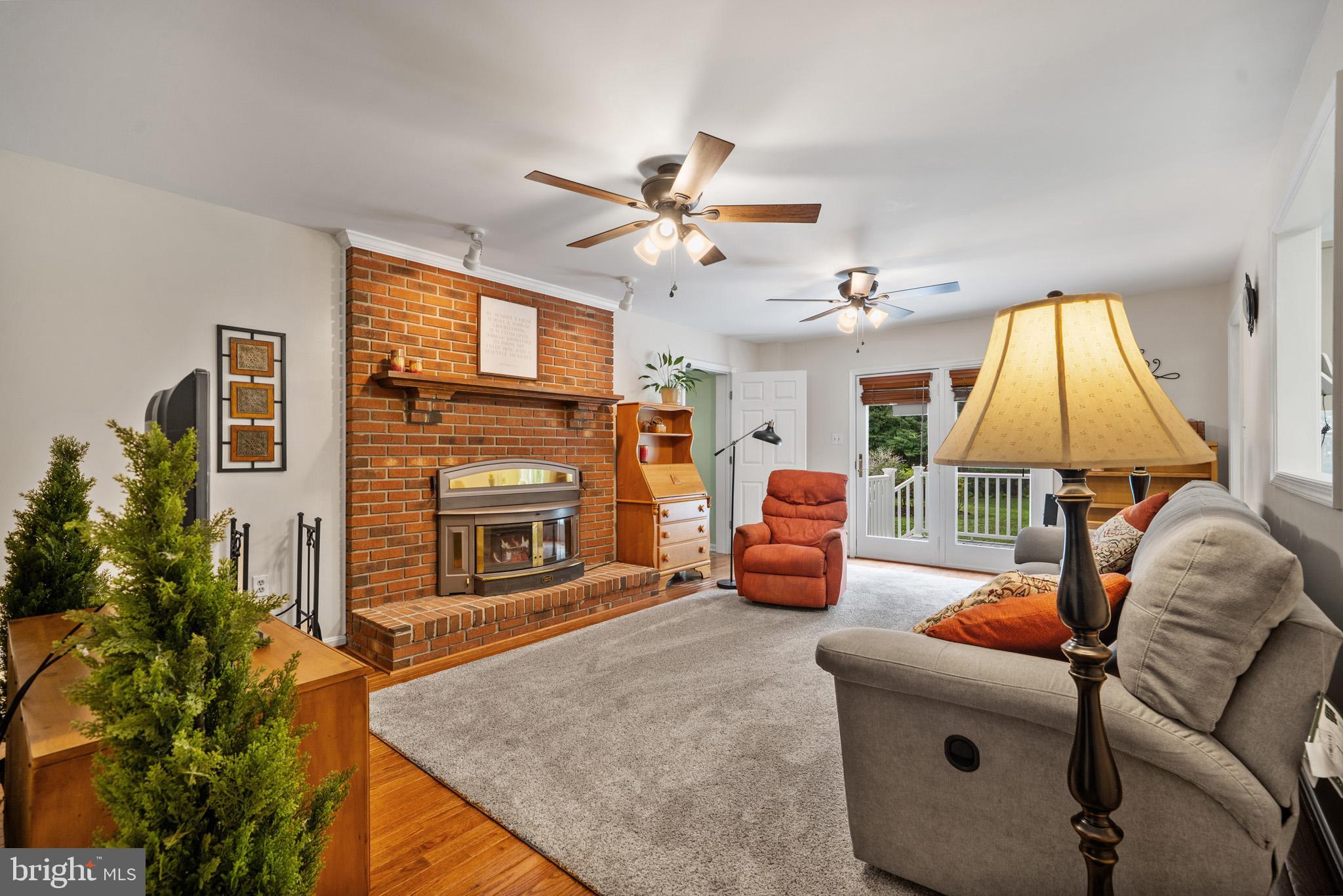 La Plata, Maryland, 20646, United States, 5 Bedrooms Bedrooms, ,3 BathroomsBathrooms,Residential,For Sale,1922915