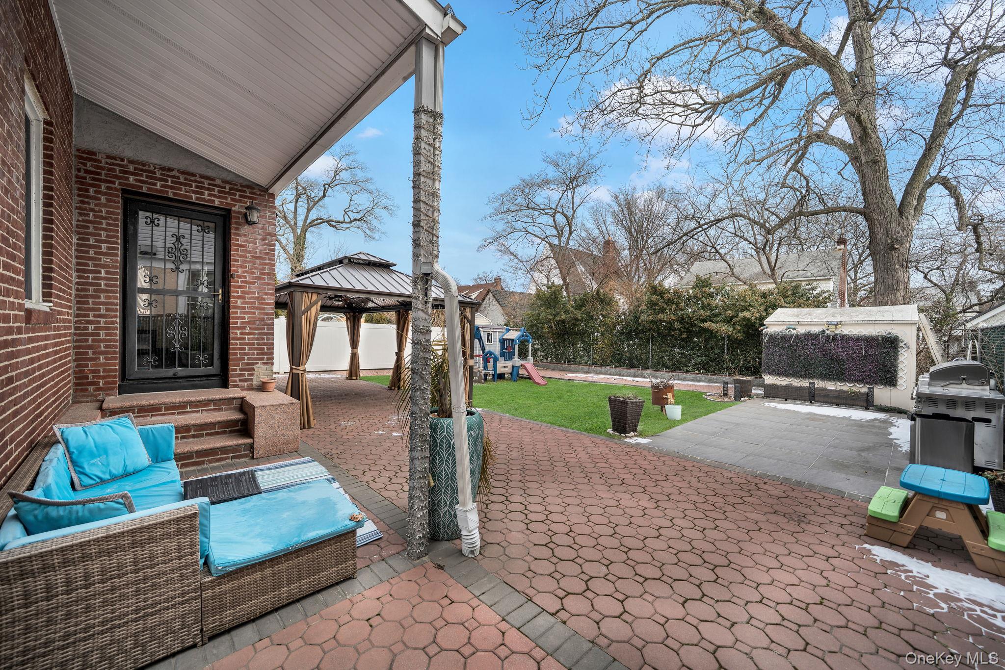 87-67 Chevy Chase, Jamaica Estates, NY, 11432 - 物件實景