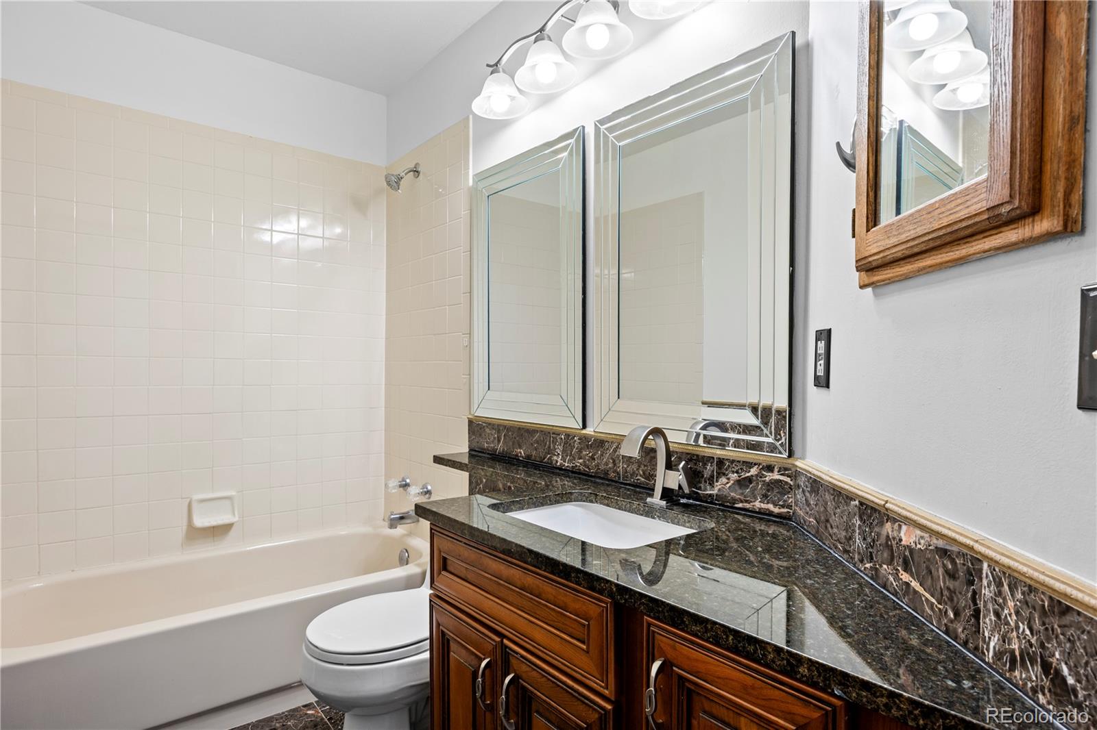 Highlands Ranch, Colorado, 80126, United States, 4 Bedrooms Bedrooms, ,3 BathroomsBathrooms,Residential,For Sale,1883252