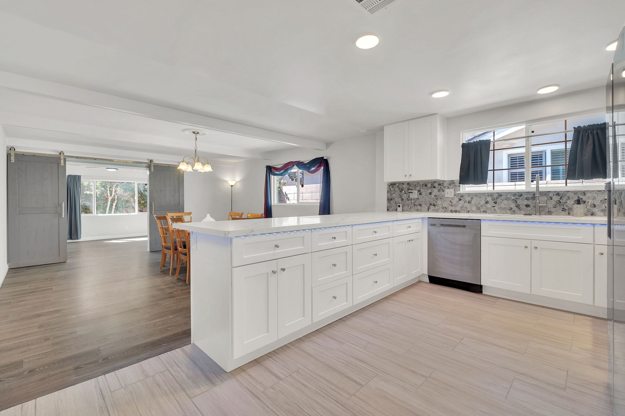  108 W 229th Pl, Carson, CA 90745 - 物件實景