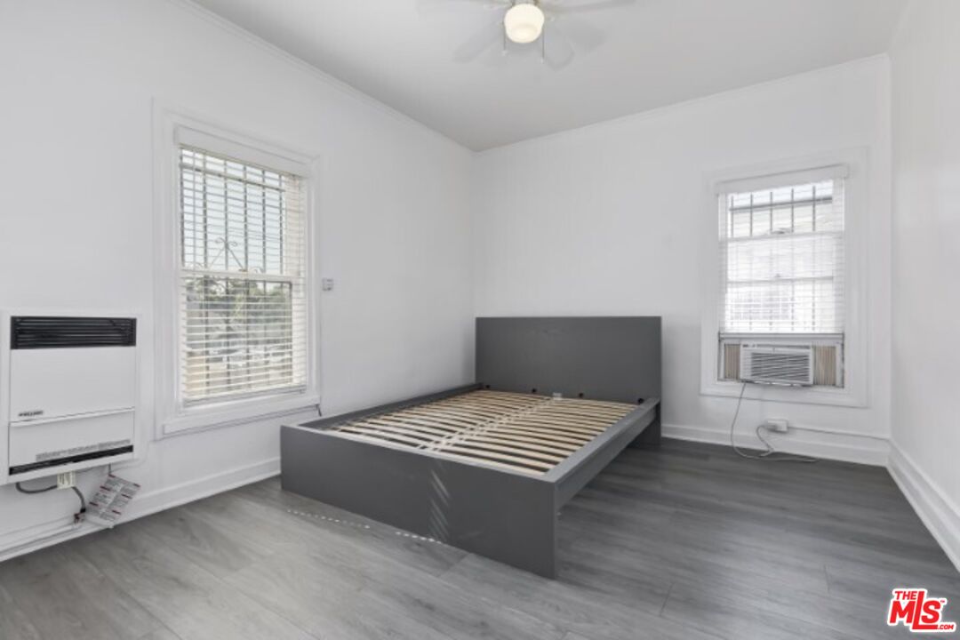 Los Angeles, California, 90007, United States, 15 Bedrooms Bedrooms, ,Residential,For Sale,1971327