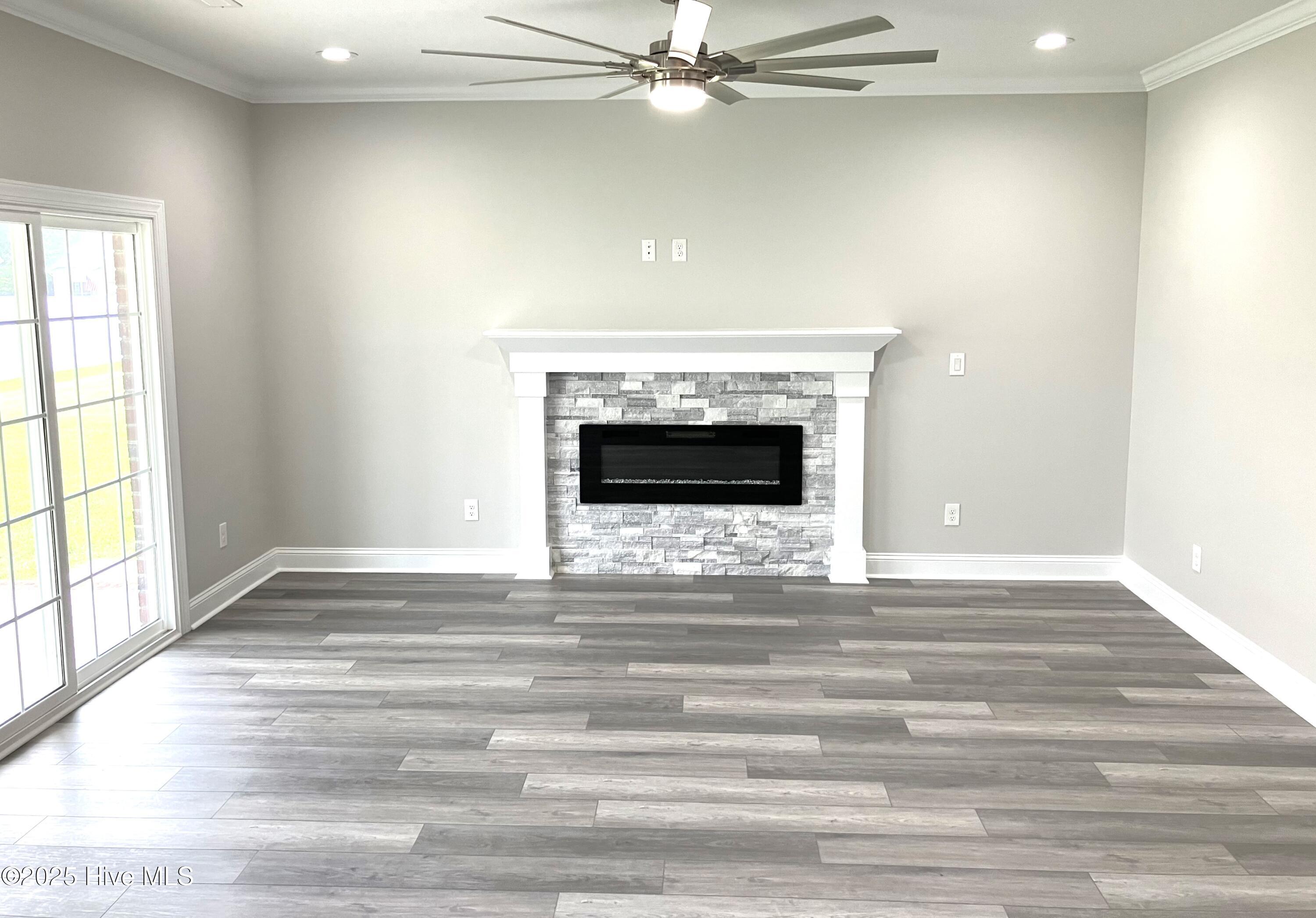 Jacksonville, North Carolina, 28546, United States, 5 Bedrooms Bedrooms, ,3 BathroomsBathrooms,Residential,For Sale,1980601