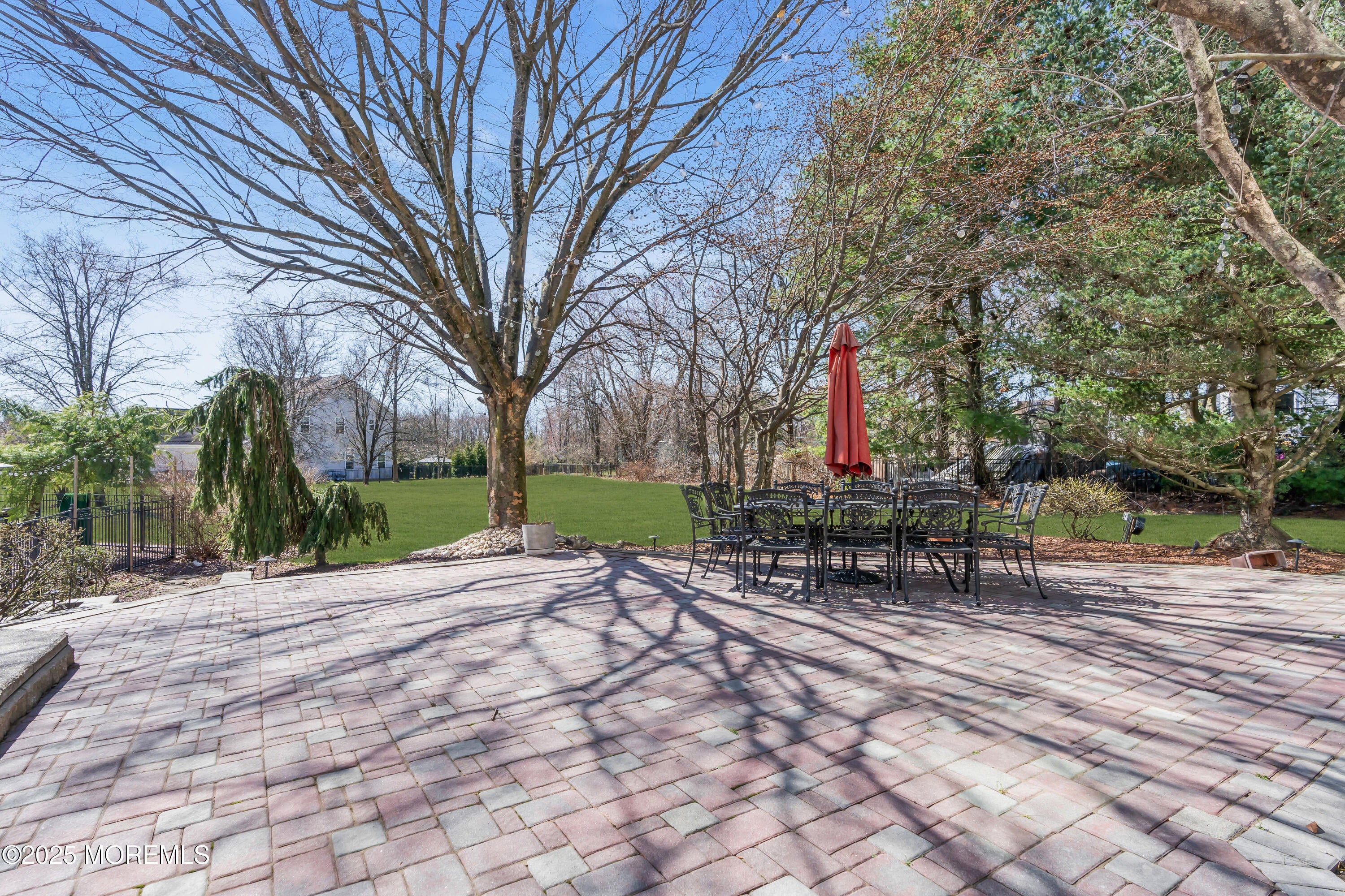 Manalapan, New Jersey, 07726, United States, 6 Bedrooms Bedrooms, ,5 BathroomsBathrooms,Residential,For Sale,1976013