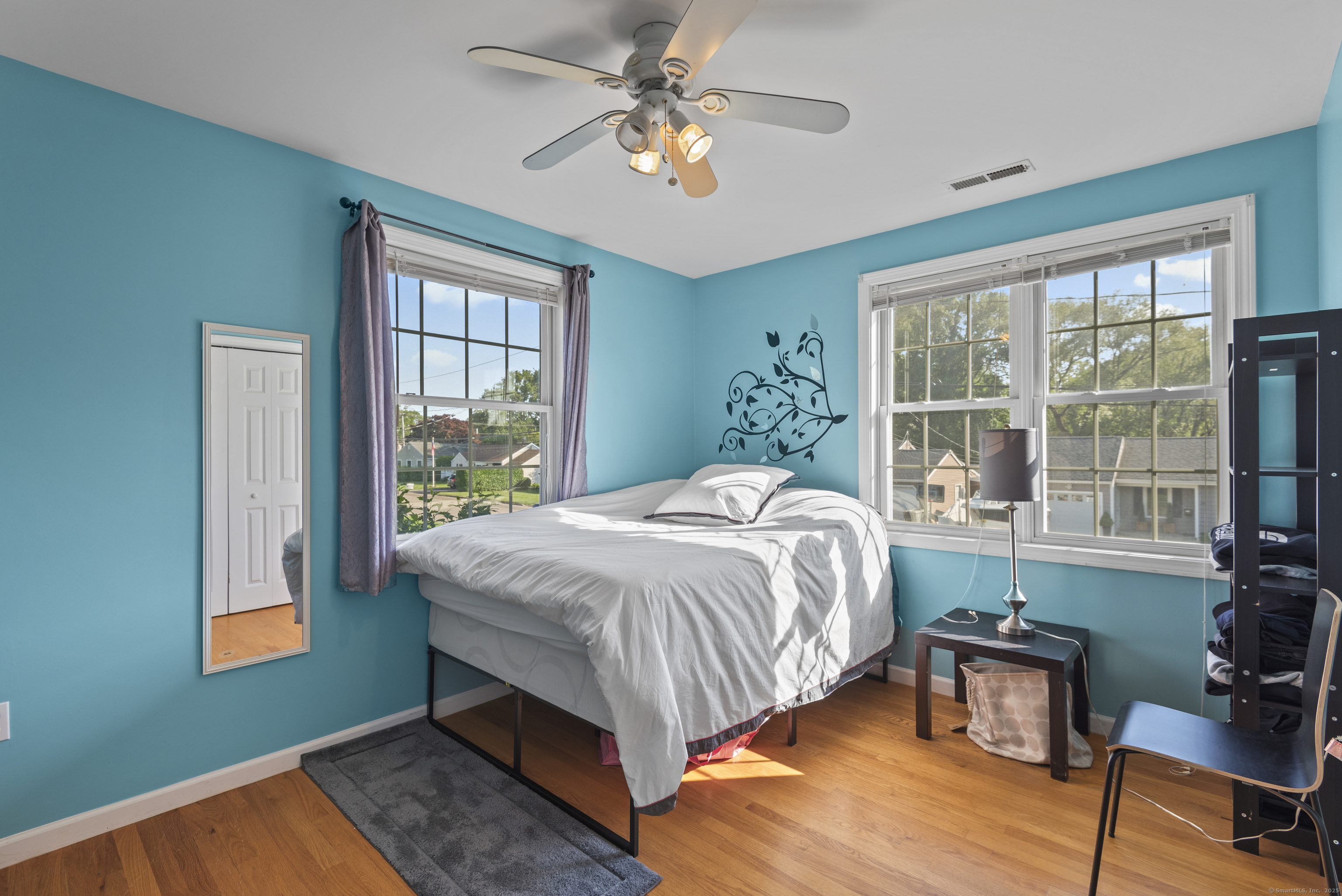 Milford, Connecticut, 06460, United States, 4 Bedrooms Bedrooms, ,3 BathroomsBathrooms,Residential,For Sale,1848853