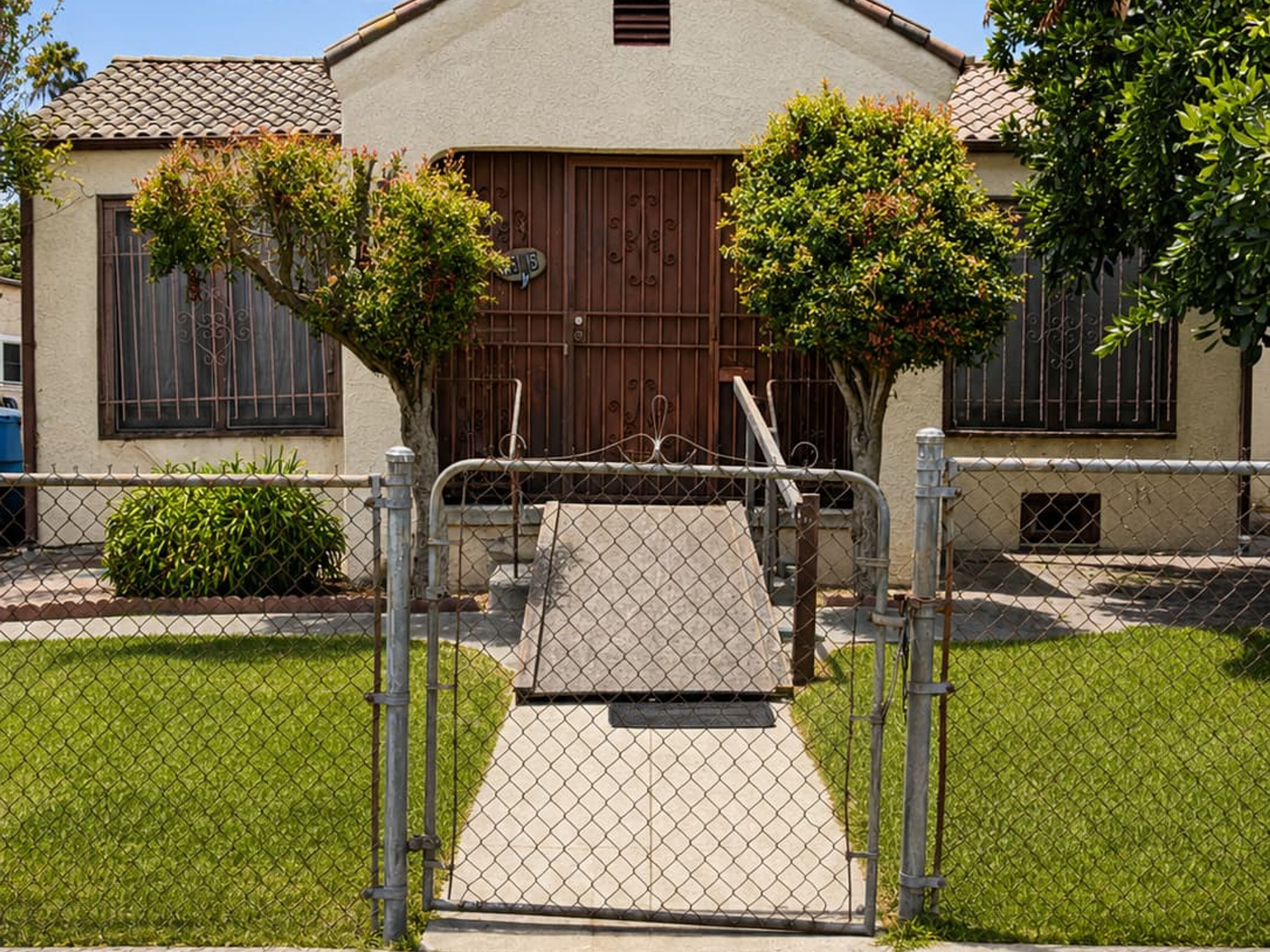 3045 Field Avenue, Los Angeles, CA 90016 - 物件實景