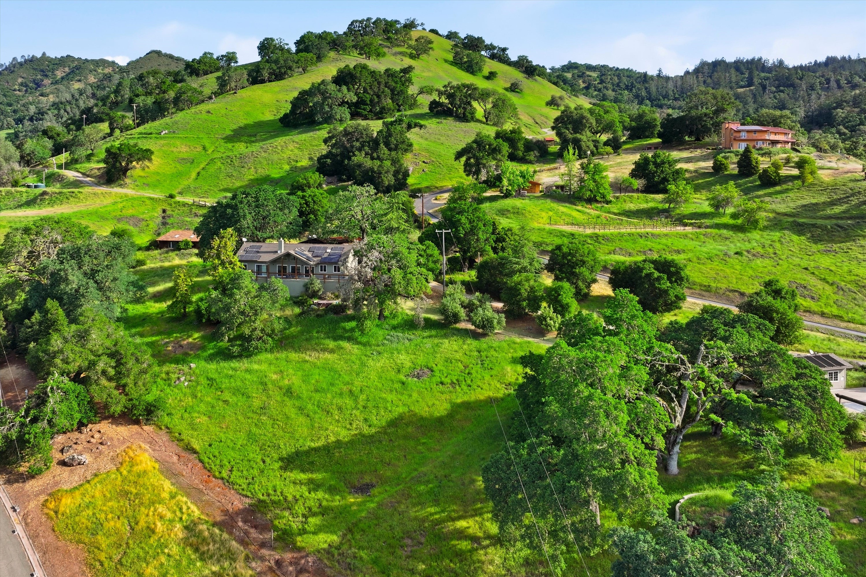  Exceptional Estate Perched On Over 11± Private Acres - 物件實景