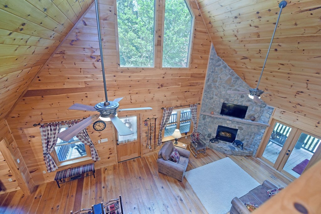 Morganton, Georgia, 30560, United States, 3 Bedrooms Bedrooms, ,3 BathroomsBathrooms,Residential,For Sale,2001916