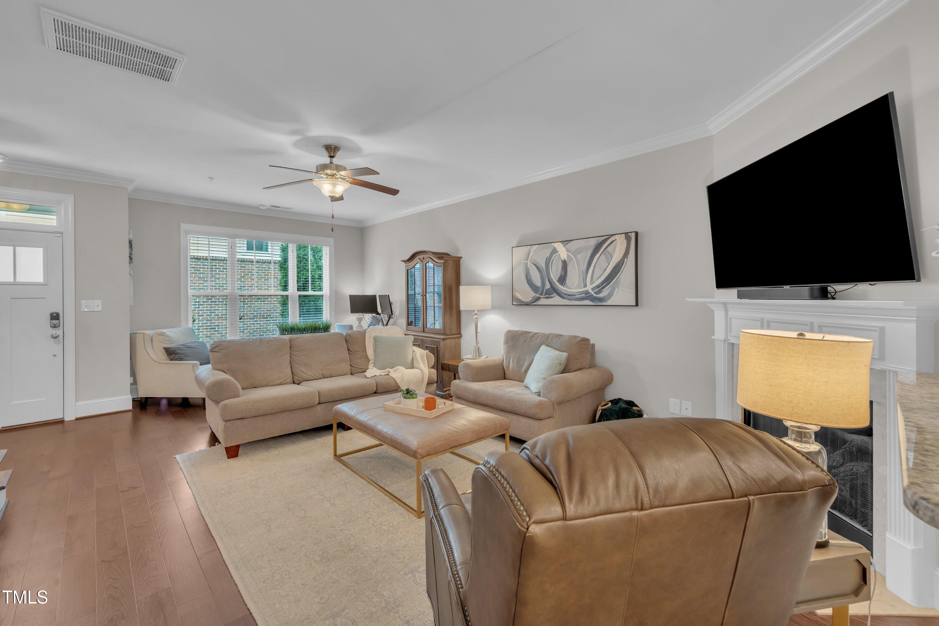 Raleigh, North Carolina, 27608, United States, 2 Bedrooms Bedrooms, ,3 BathroomsBathrooms,Residential,For Sale,1947101