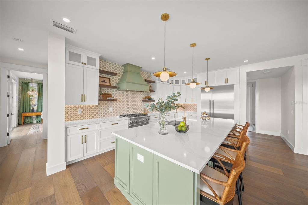 Holmes Beach, Florida, 34217, United States, 4 Bedrooms Bedrooms, ,6 BathroomsBathrooms,Residential,For Sale,1989554