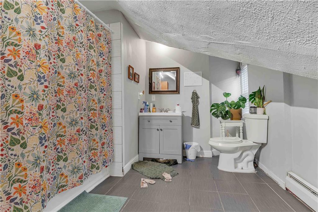 Providence, Rhode Island, 02909, United States, 6 Bedrooms Bedrooms, ,3 BathroomsBathrooms,Residential,For Sale,2005476