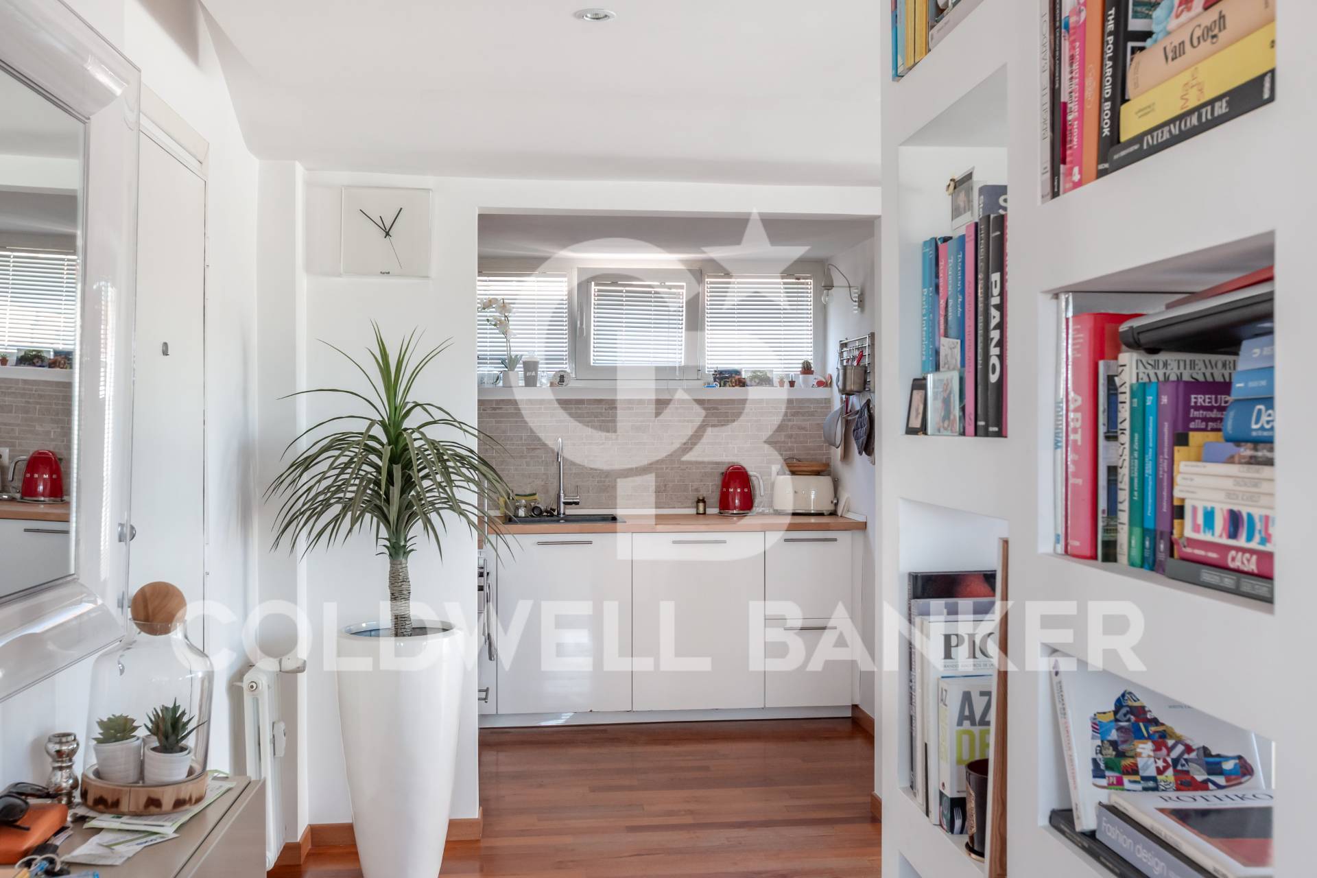 Roma, Roma, 00100, IT, 2 Bedrooms Bedrooms, ,2 BathroomsBathrooms,Residential,For Sale,1957562