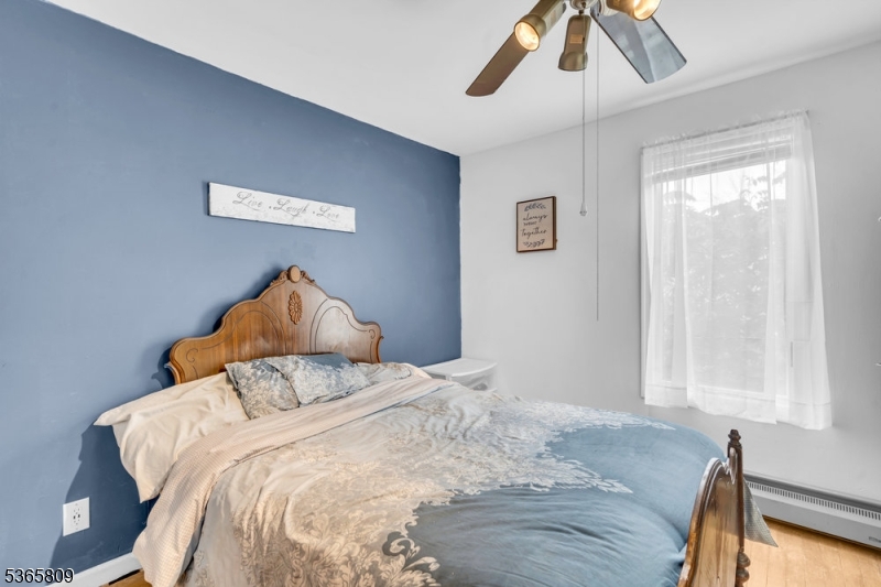 Franklin Twp., New Jersey, 07882, United States, 4 Bedrooms Bedrooms, ,3 BathroomsBathrooms,Residential,For Sale,1957120