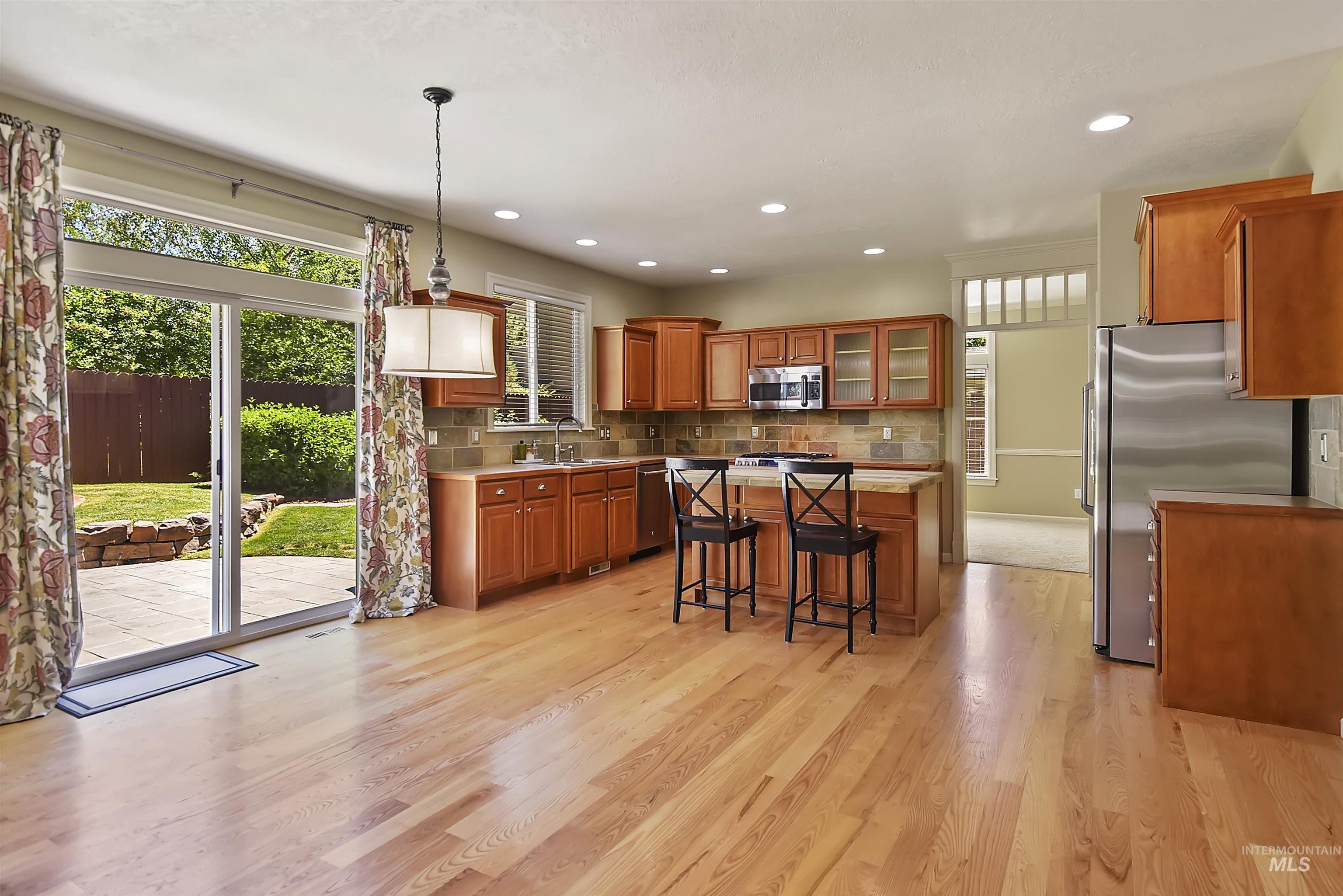 1728 Lopez Way, Eagle, Idaho, 83616, United States, 4 Bedrooms Bedrooms, ,3 BathroomsBathrooms,Residential,For Sale,1728 Lopez Way,1437511