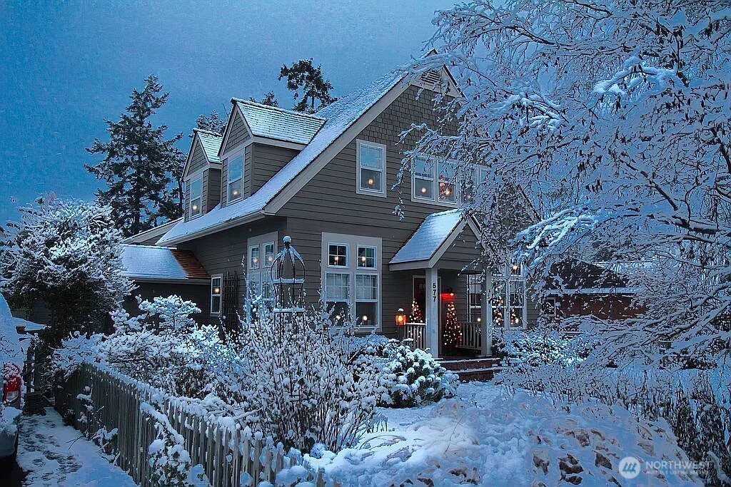 Oak Harbor, Washington, 98277, United States, 3 Bedrooms Bedrooms, ,2 BathroomsBathrooms,Residential,For Sale,1982264