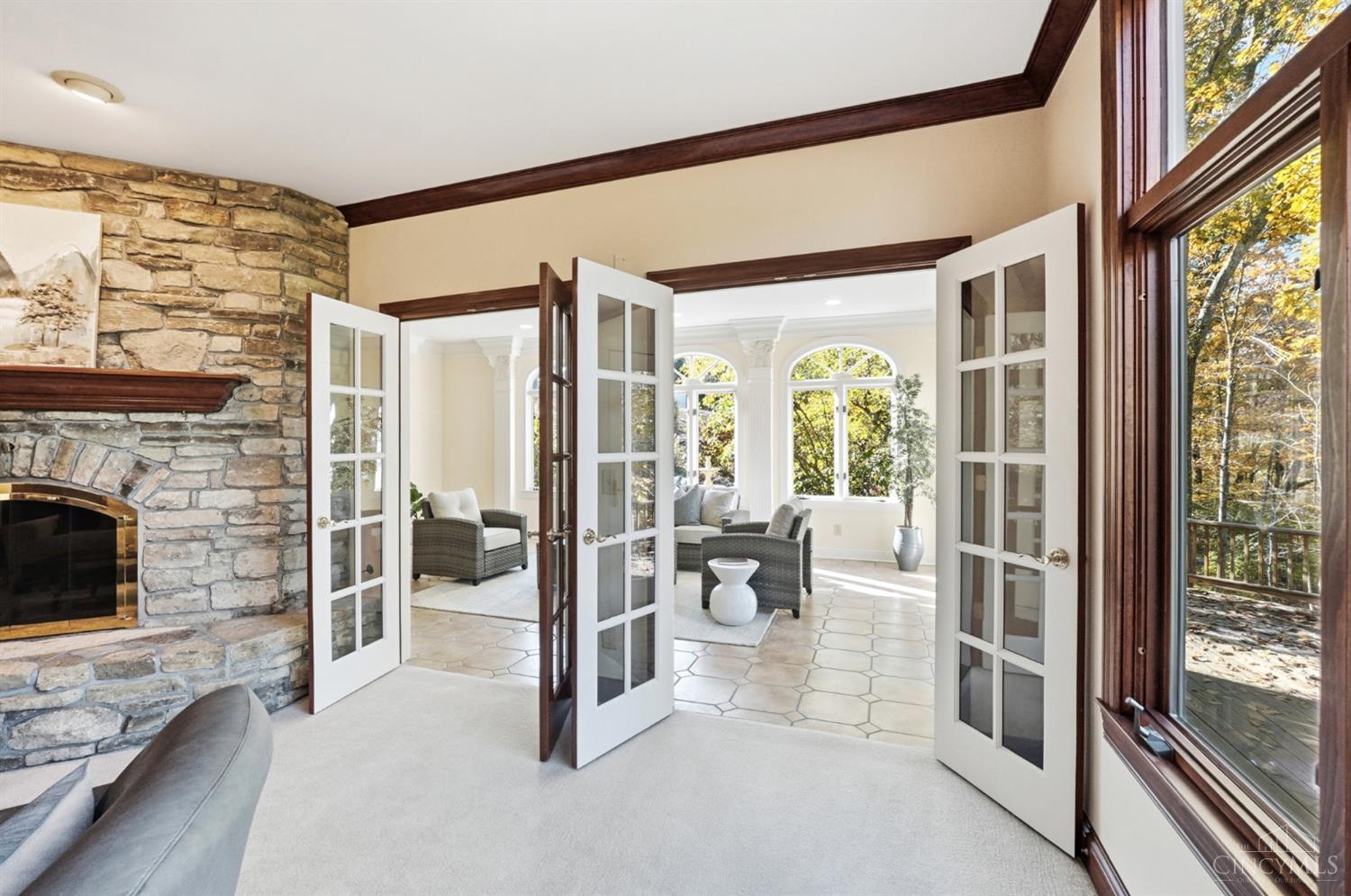 Anderson Twp, Ohio, 45230, United States, 5 Bedrooms Bedrooms, ,6 BathroomsBathrooms,Residential,For Sale,1988245