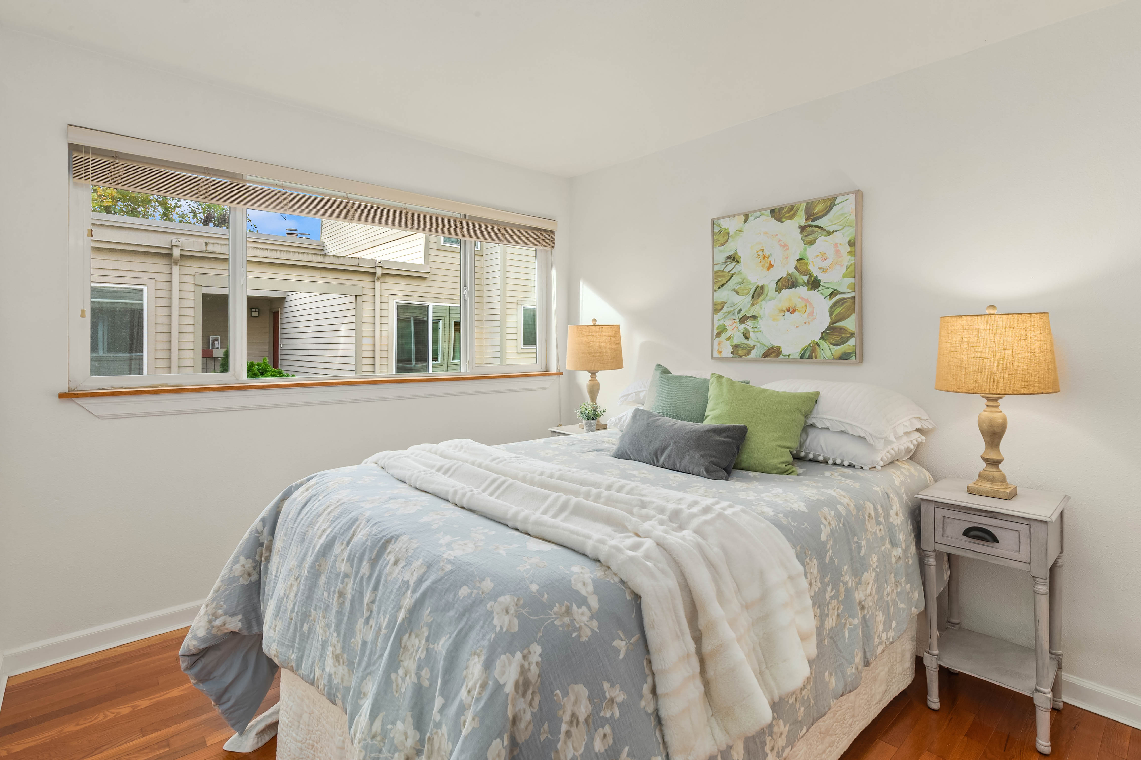  202 W Olympic Place Unit #302, Seattle, WA 98119 - 物件實景