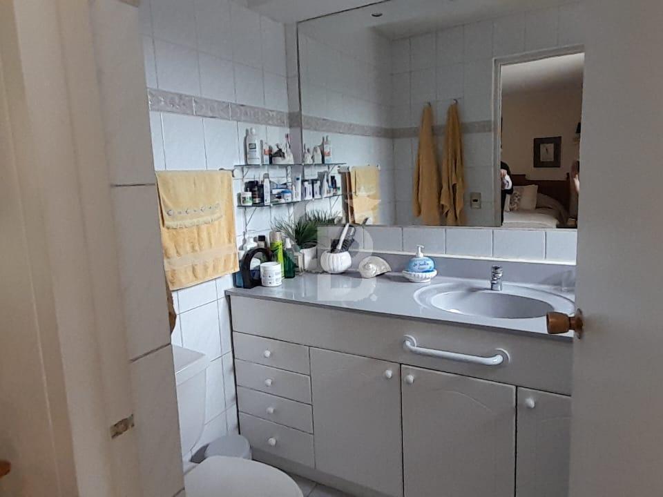 La Reina, Chile, 4 Bedrooms Bedrooms, ,4 BathroomsBathrooms,Residential,For Sale,1988154