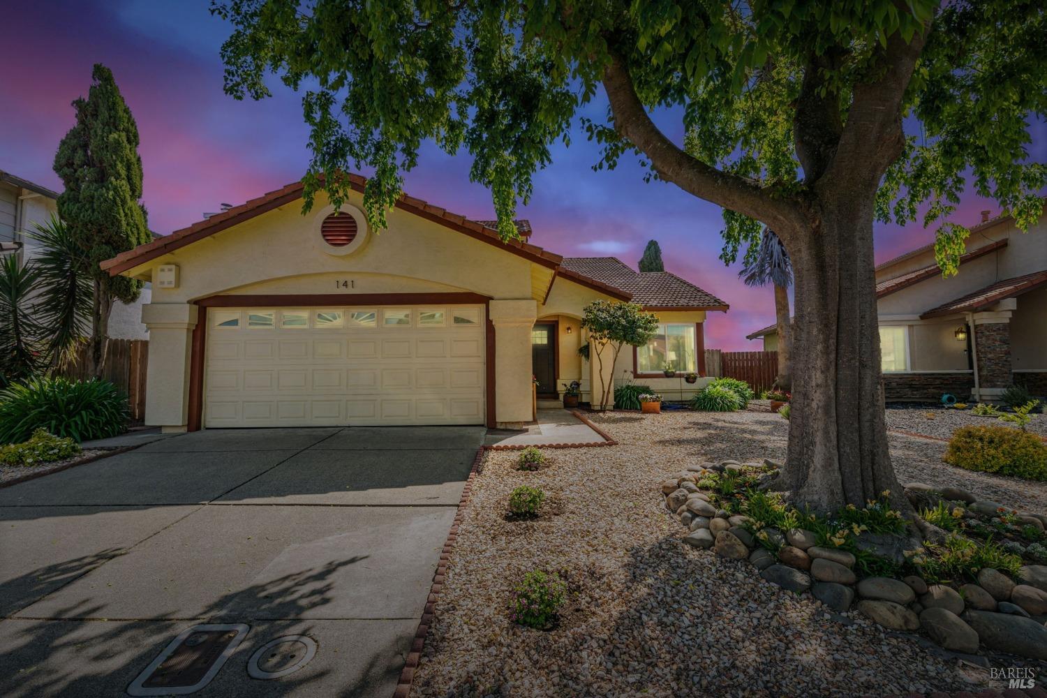 Vallejo, California, 94589, United States, 4 Bedrooms Bedrooms, ,3 BathroomsBathrooms,Residential,For Sale,1934272