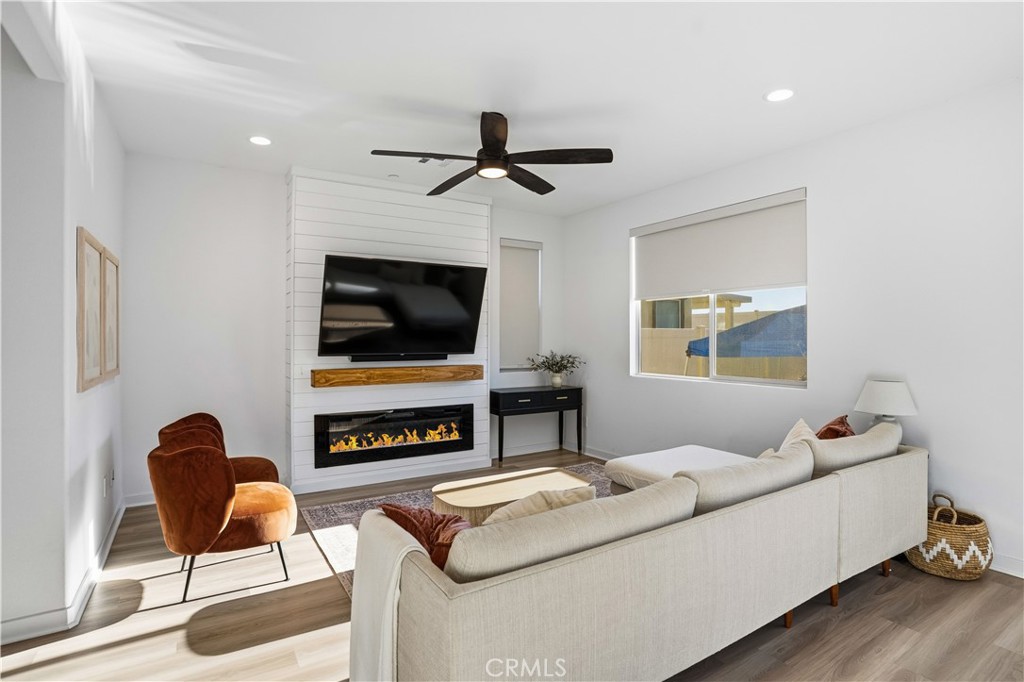 Beaumont, California, 92223, United States, 3 Bedrooms Bedrooms, ,3 BathroomsBathrooms,Residential,For Sale,1987439