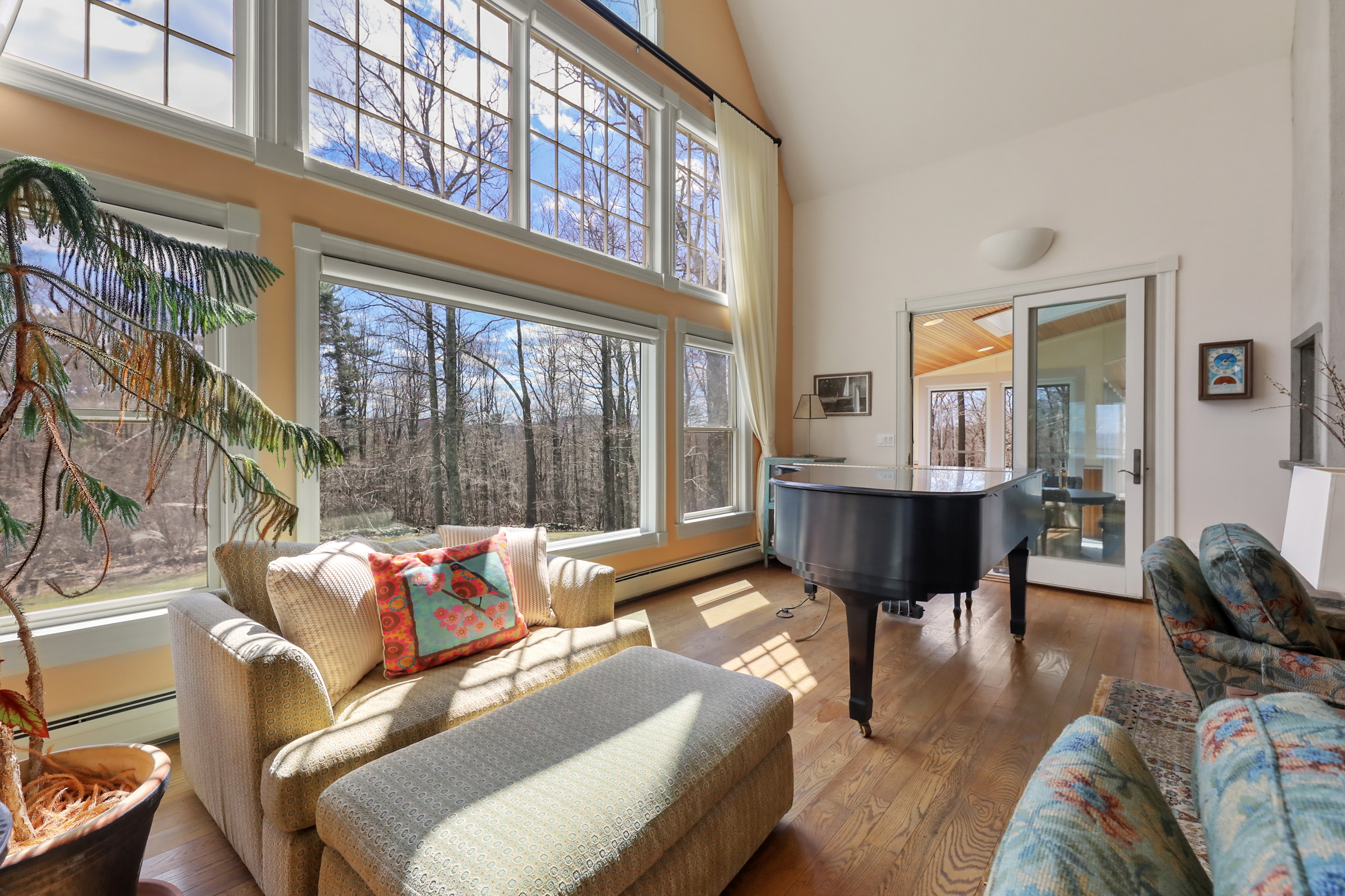  Exquisite Tudor Estate Set on 18+ Breathtaking Acres with Stunning Panoramic Vie - 物件實景