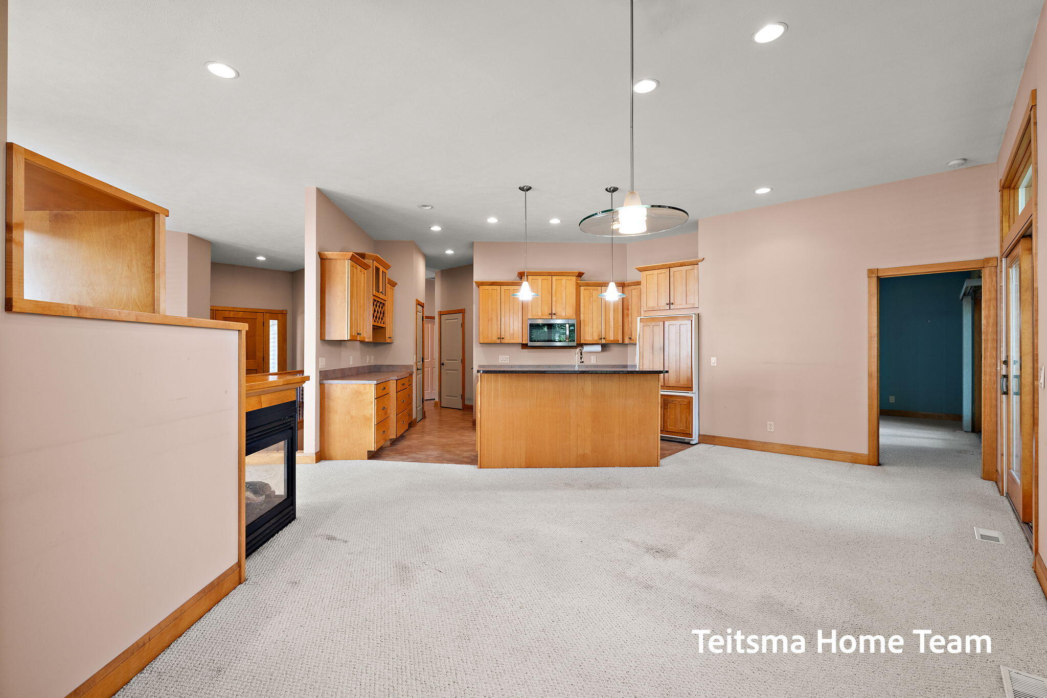 Spring Lake, Michigan, 49456, United States, 2 Bedrooms Bedrooms, ,3 BathroomsBathrooms,Residential,For Sale,1901119