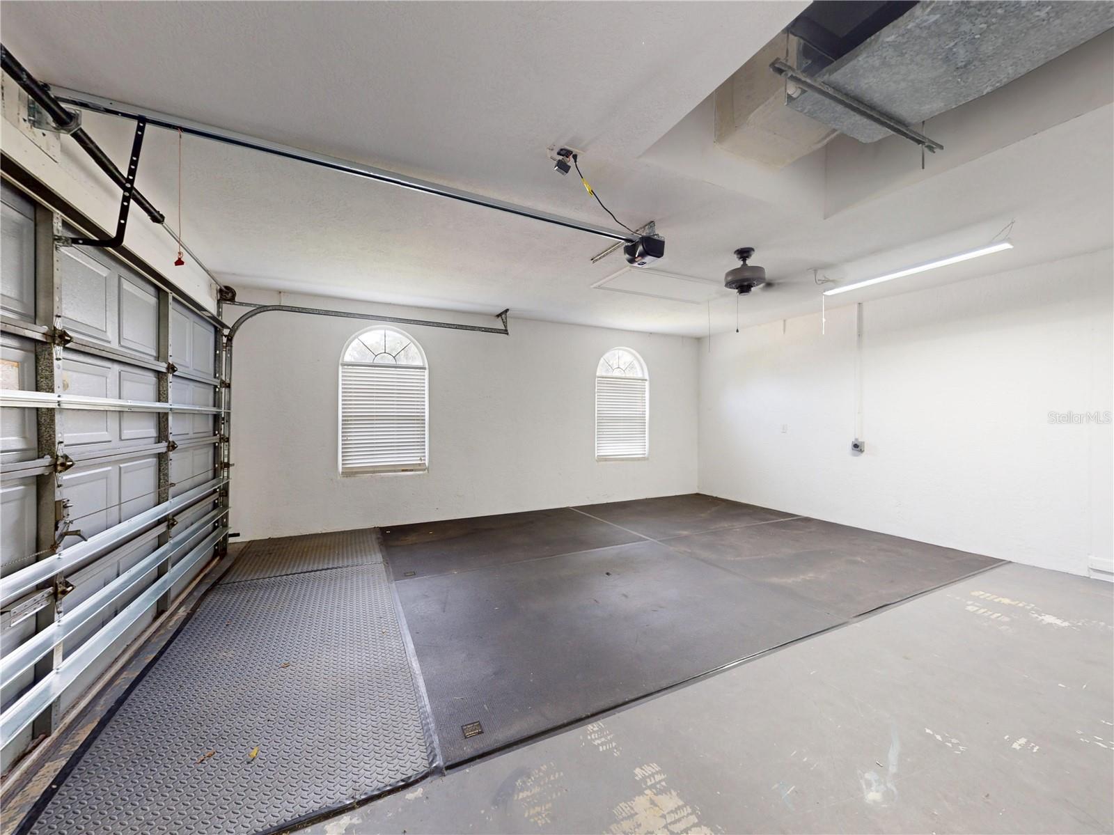 OCALA, Florida, 34482, United States, 4 Bedrooms Bedrooms, ,2 BathroomsBathrooms,Residential,For Sale,1991110