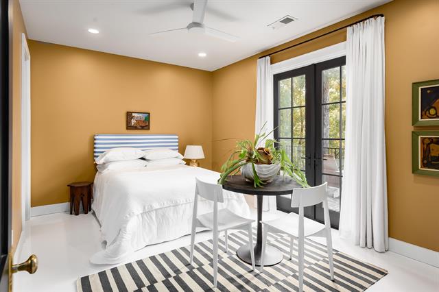 Florence, Alabama, 35630, United States, 4 Bedrooms Bedrooms, ,4 BathroomsBathrooms,Residential,For Sale,1988218