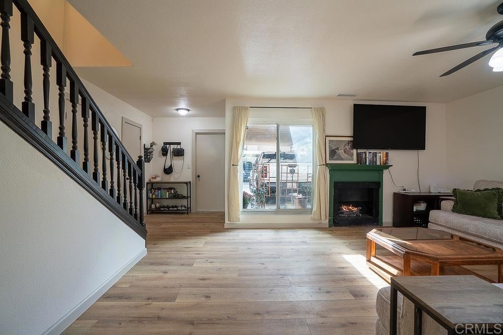 Temecula, California, 92592, United States, 3 Bedrooms Bedrooms, ,3 BathroomsBathrooms,Residential,For Sale,1997164