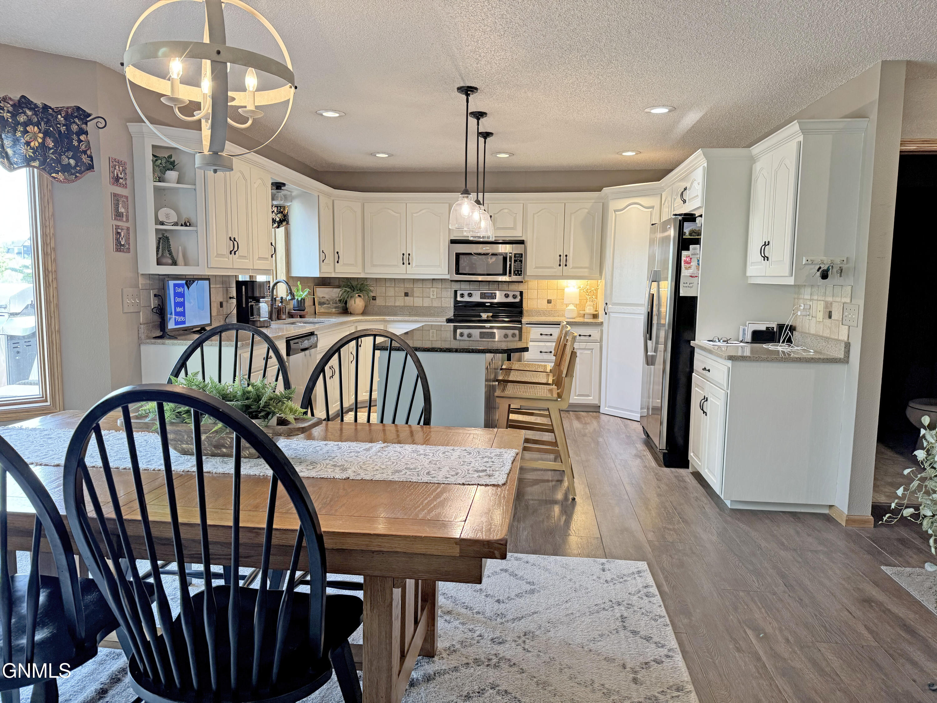 Bismarck, North Dakota, 58503, United States, 5 Bedrooms Bedrooms, ,2 BathroomsBathrooms,Residential,For Sale,2001566