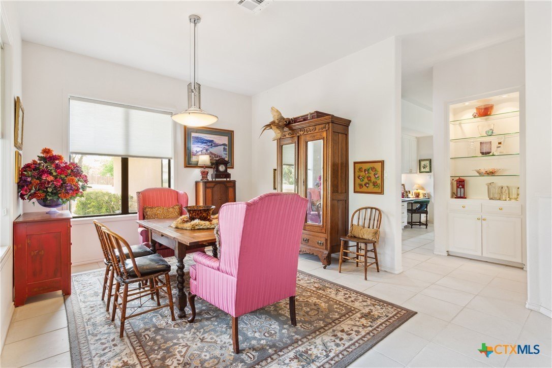 Salado, Texas, 76571, United States, 4 Bedrooms Bedrooms, ,7 BathroomsBathrooms,Residential,For Sale,1977249