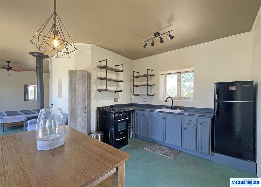 San Lorenzo, New Mexico, 88041, United States, 4 Bedrooms Bedrooms, ,4 BathroomsBathrooms,Residential,For Sale,1927895