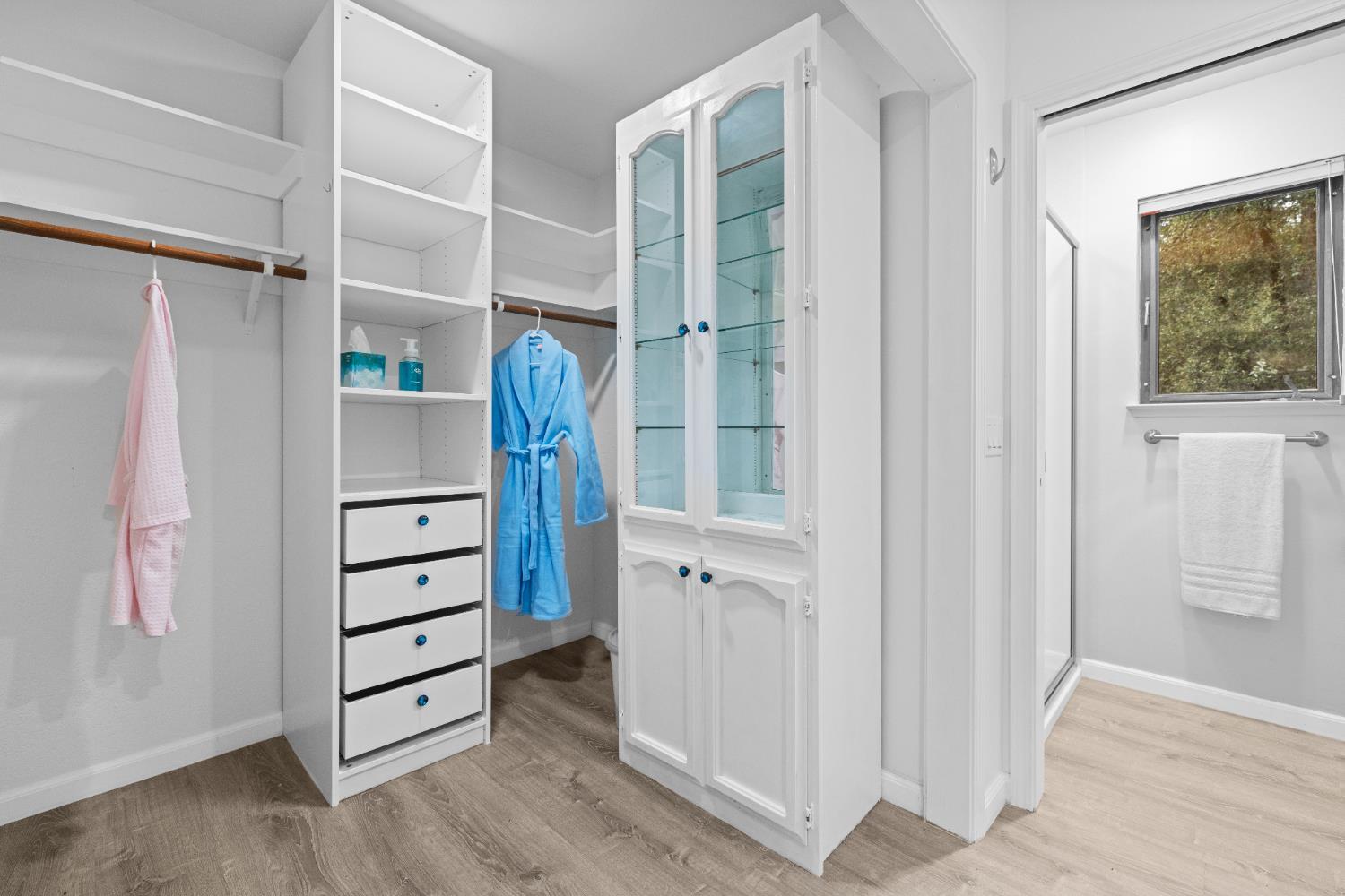 Grass Valley, California, 95949, United States, 3 Bedrooms Bedrooms, ,3 BathroomsBathrooms,Residential,For Sale,1992571