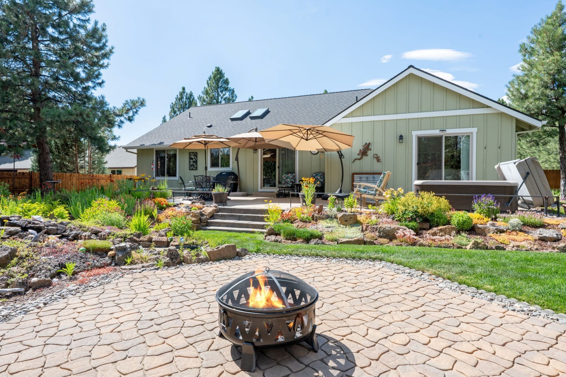 19563 Apache Road Bend, OR 97702 - 物件實景