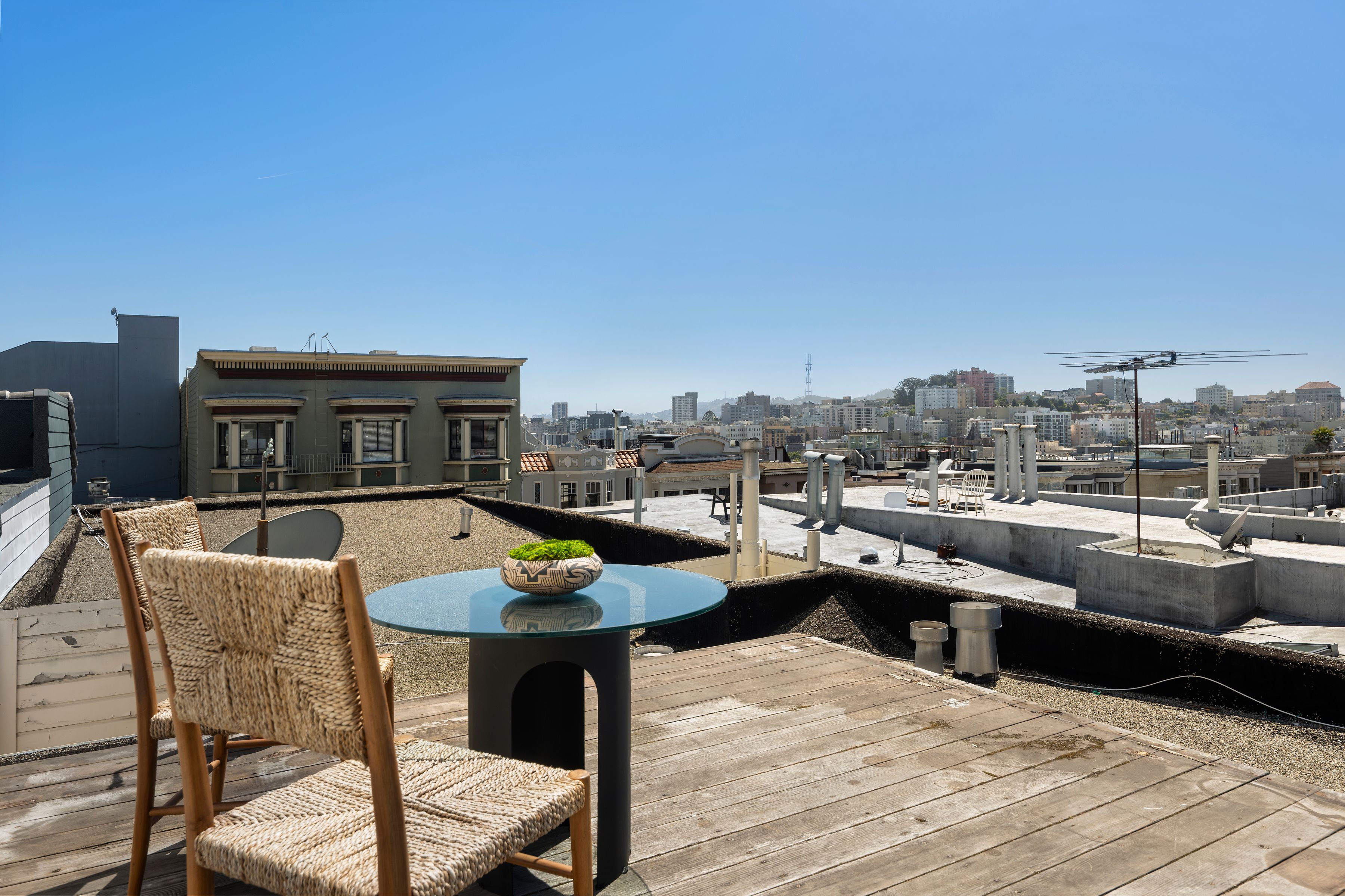  Classic Russian Hill Duplex - 物件實景