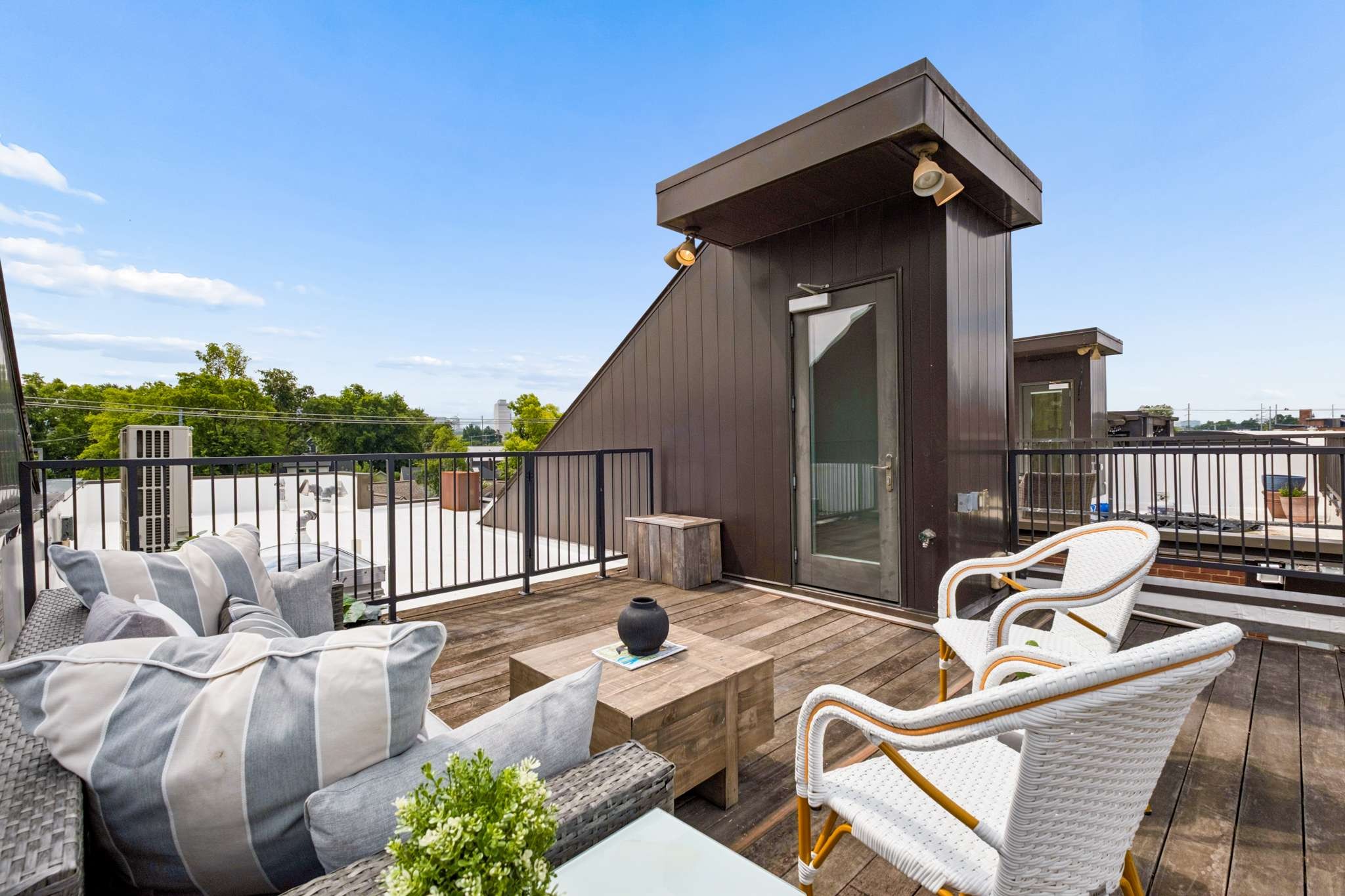  418 Van Buren St, Nashville, TN, 37208 - 物件實景
