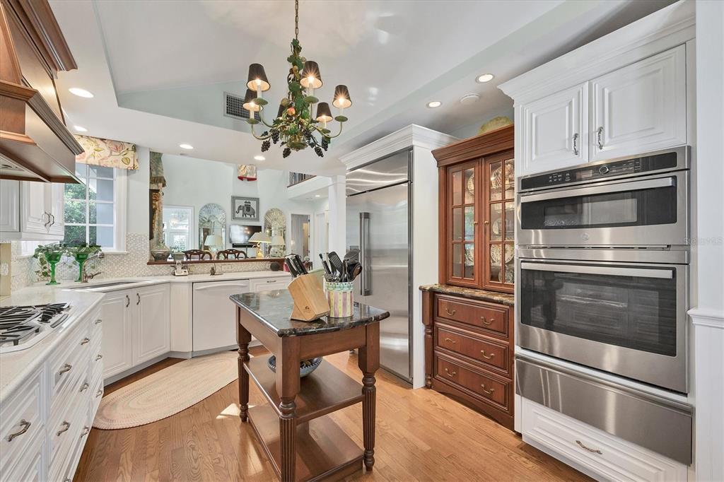 Sarasota, Florida, 34236, United States, 3 Bedrooms Bedrooms, ,3 BathroomsBathrooms,Residential,For Sale,1995531