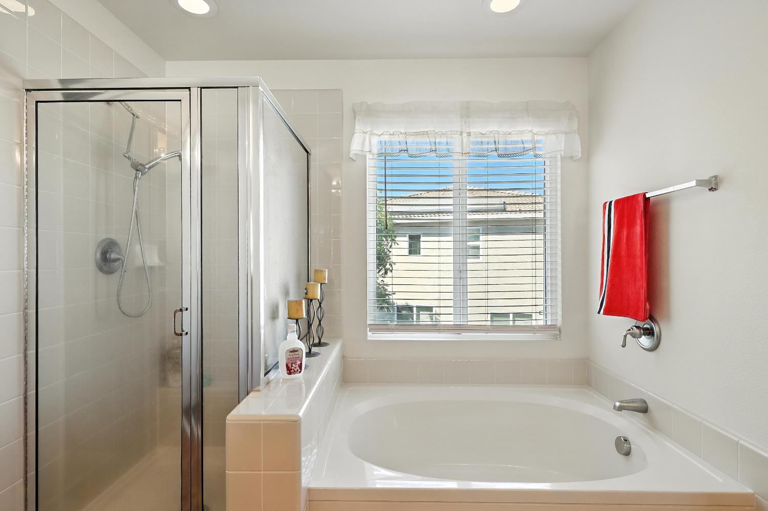 Chowchilla, California, 93610, United States, 4 Bedrooms Bedrooms, ,3 BathroomsBathrooms,Residential,For Sale,1921259